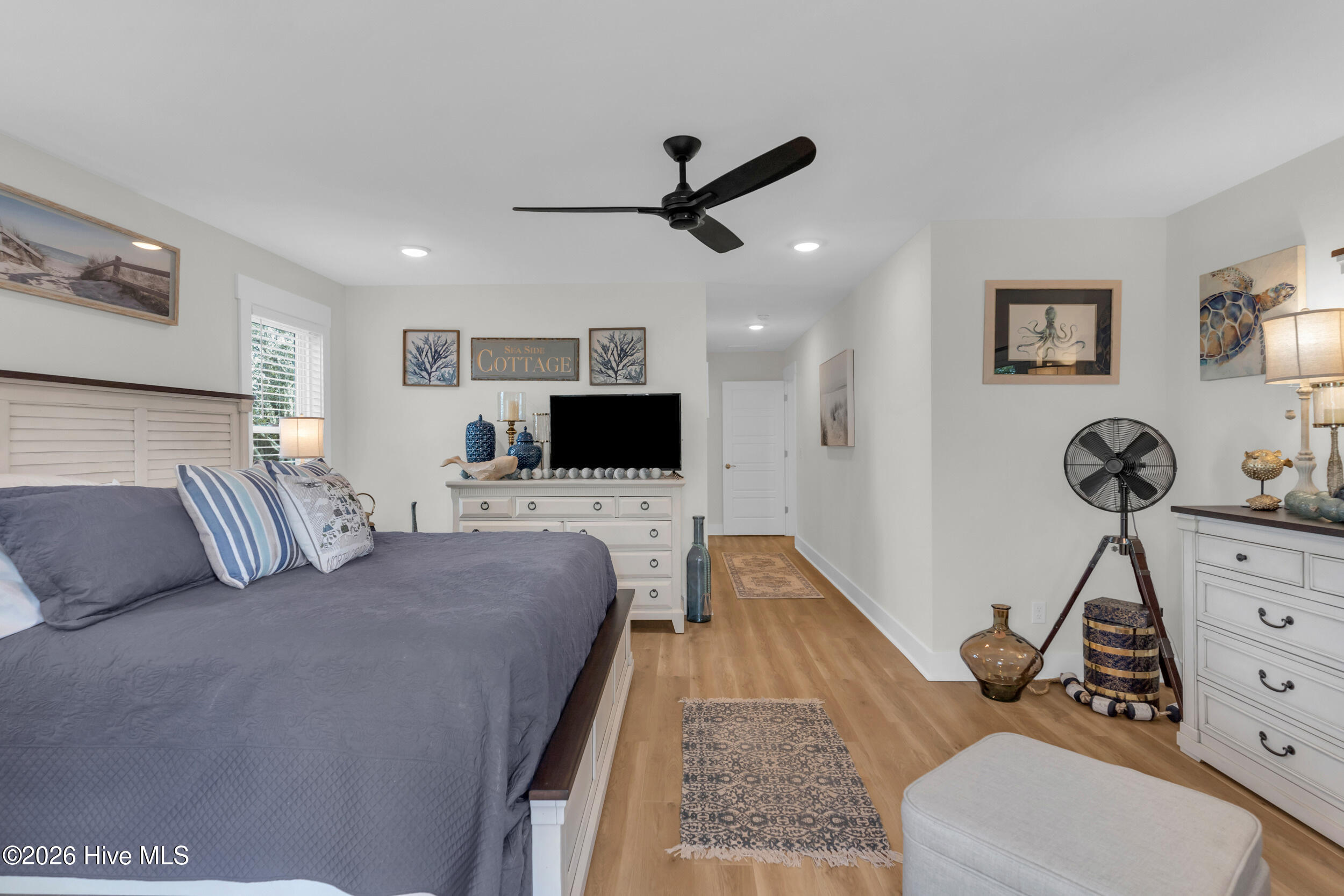 100549531 | Photo 17