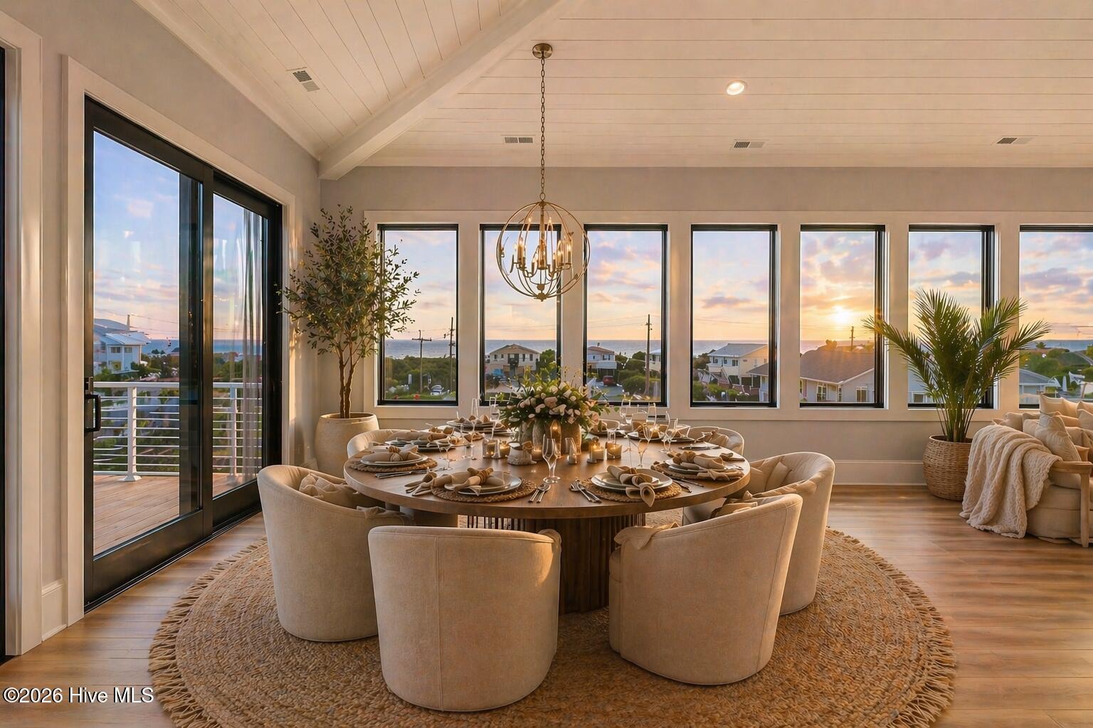 100519024 | Photo 20