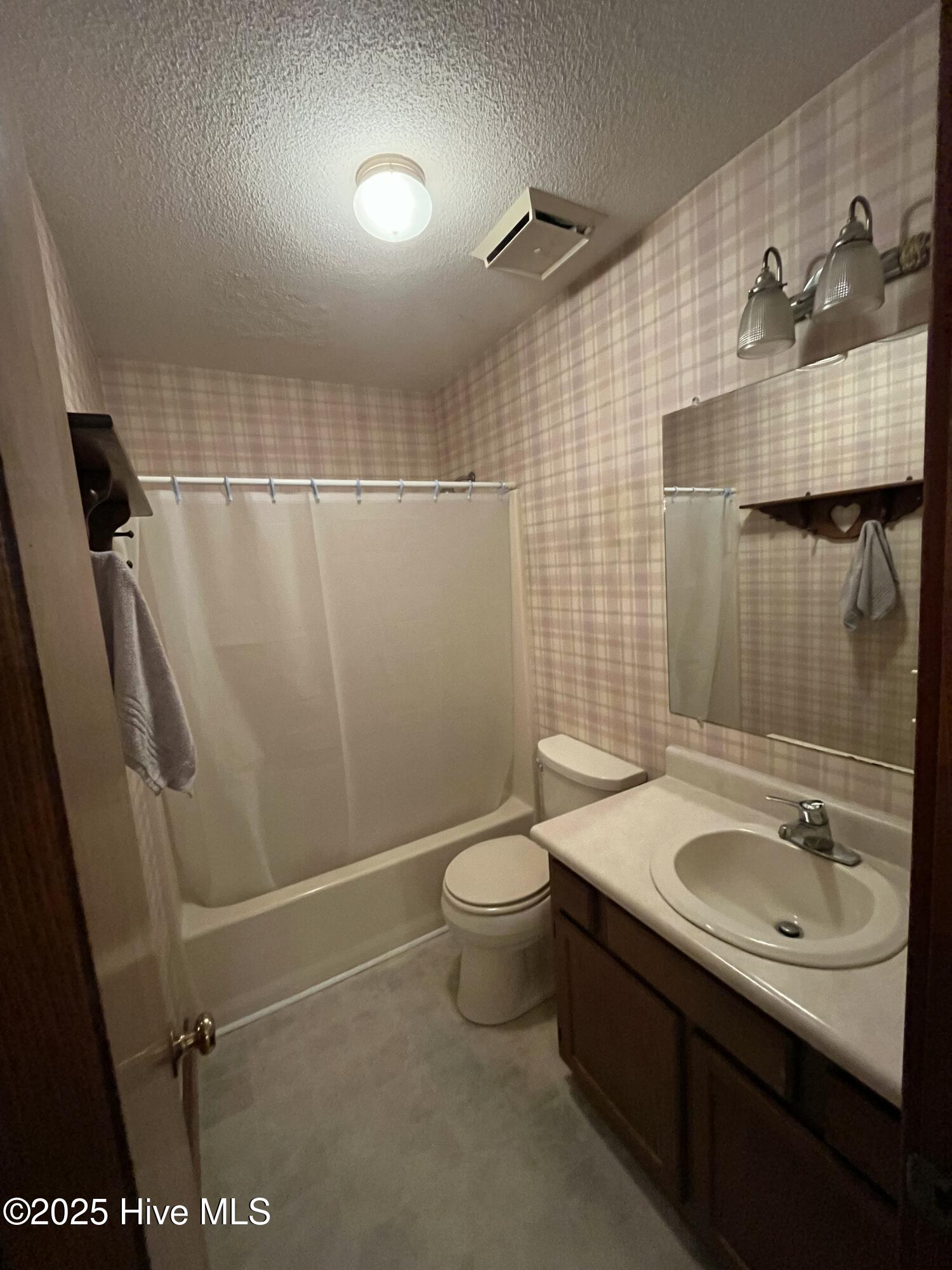 100522283 | Photo 16