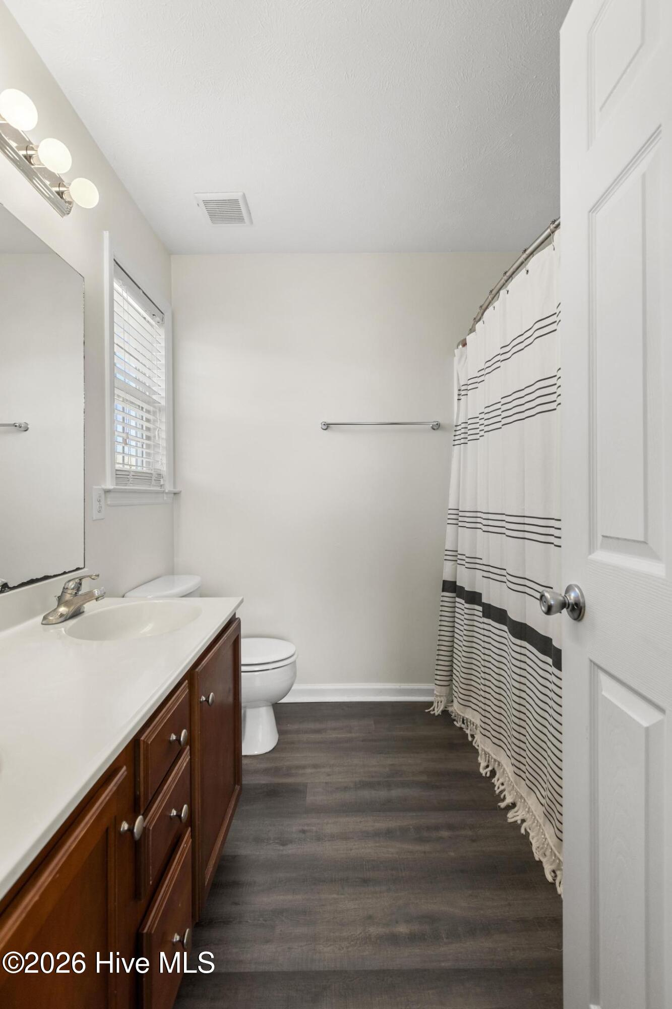 100552473 | Photo 20