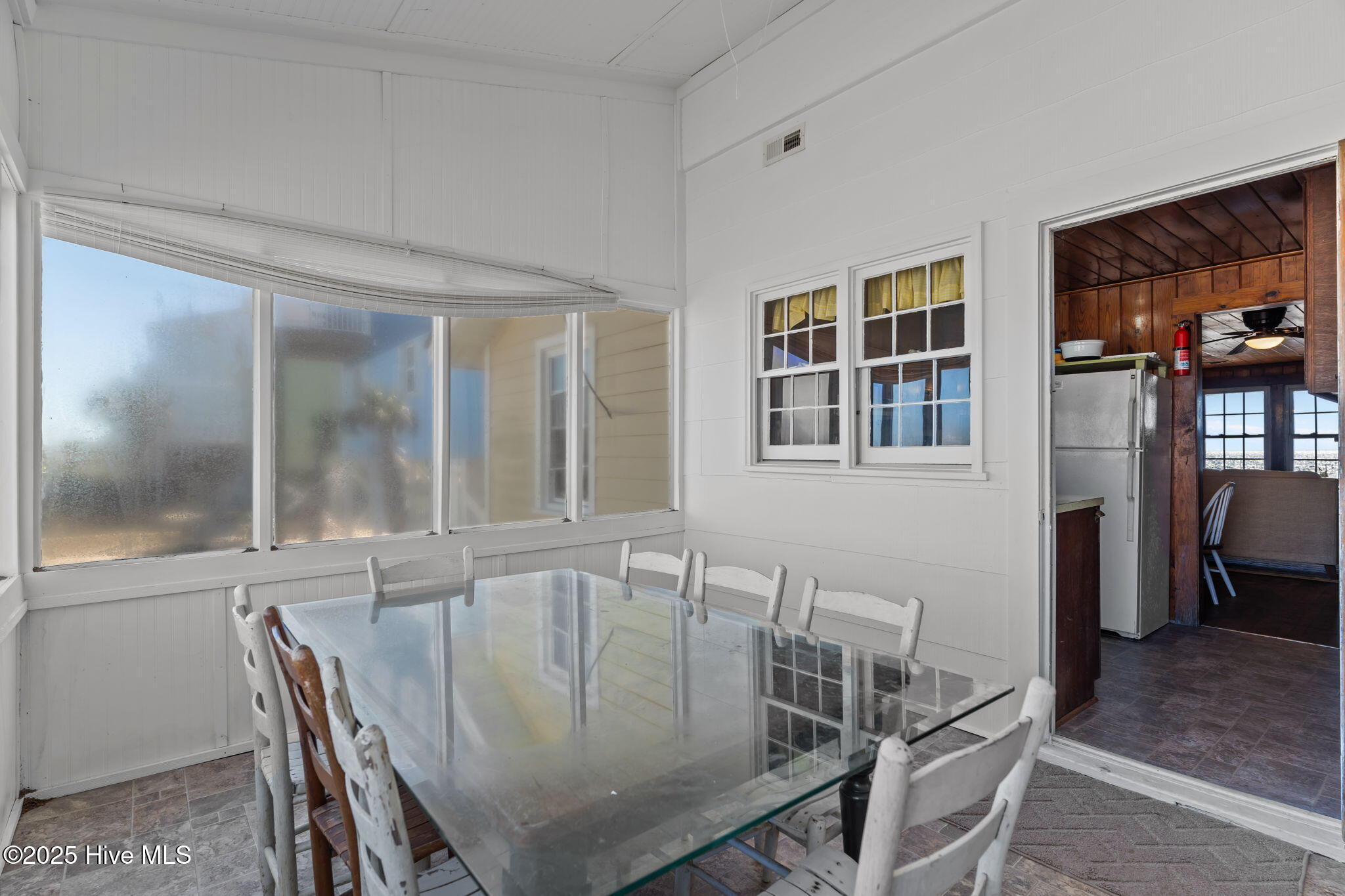 100539886 | Photo 19