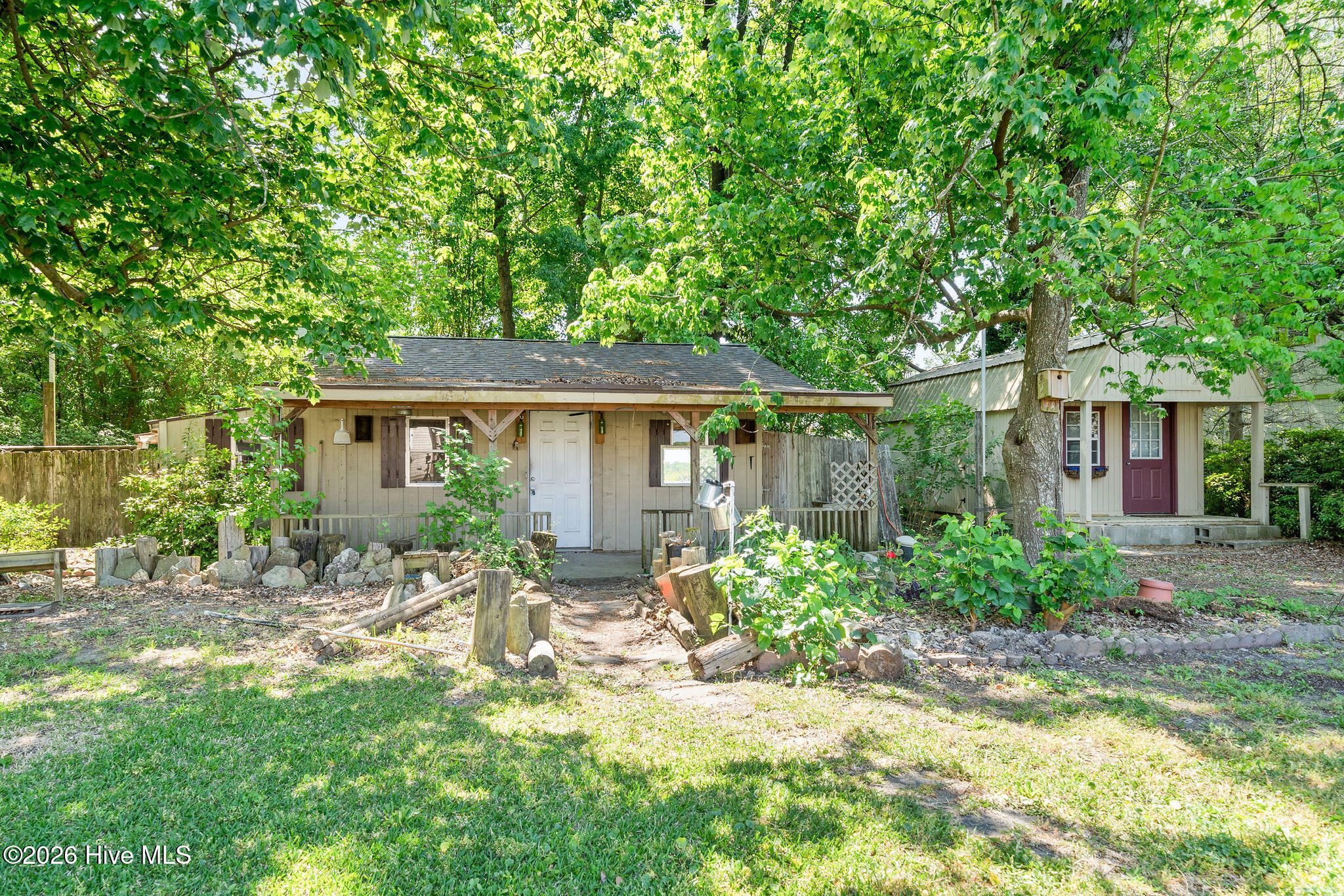 100568414 | Photo 31