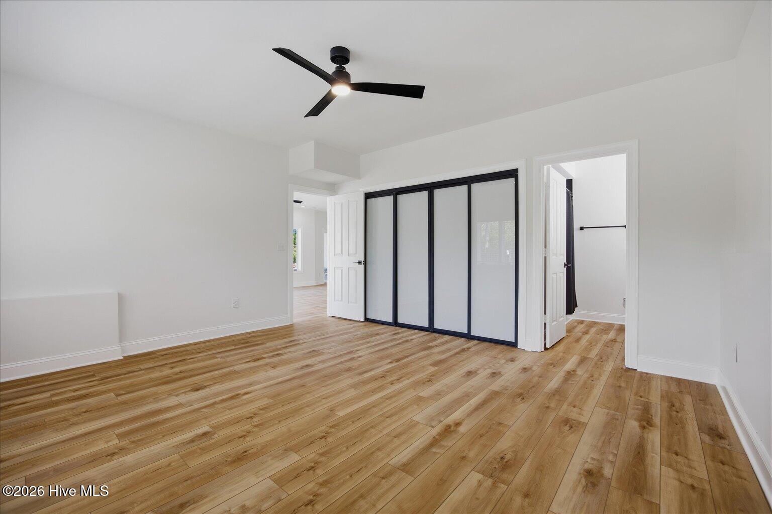 100569224 | Photo 32