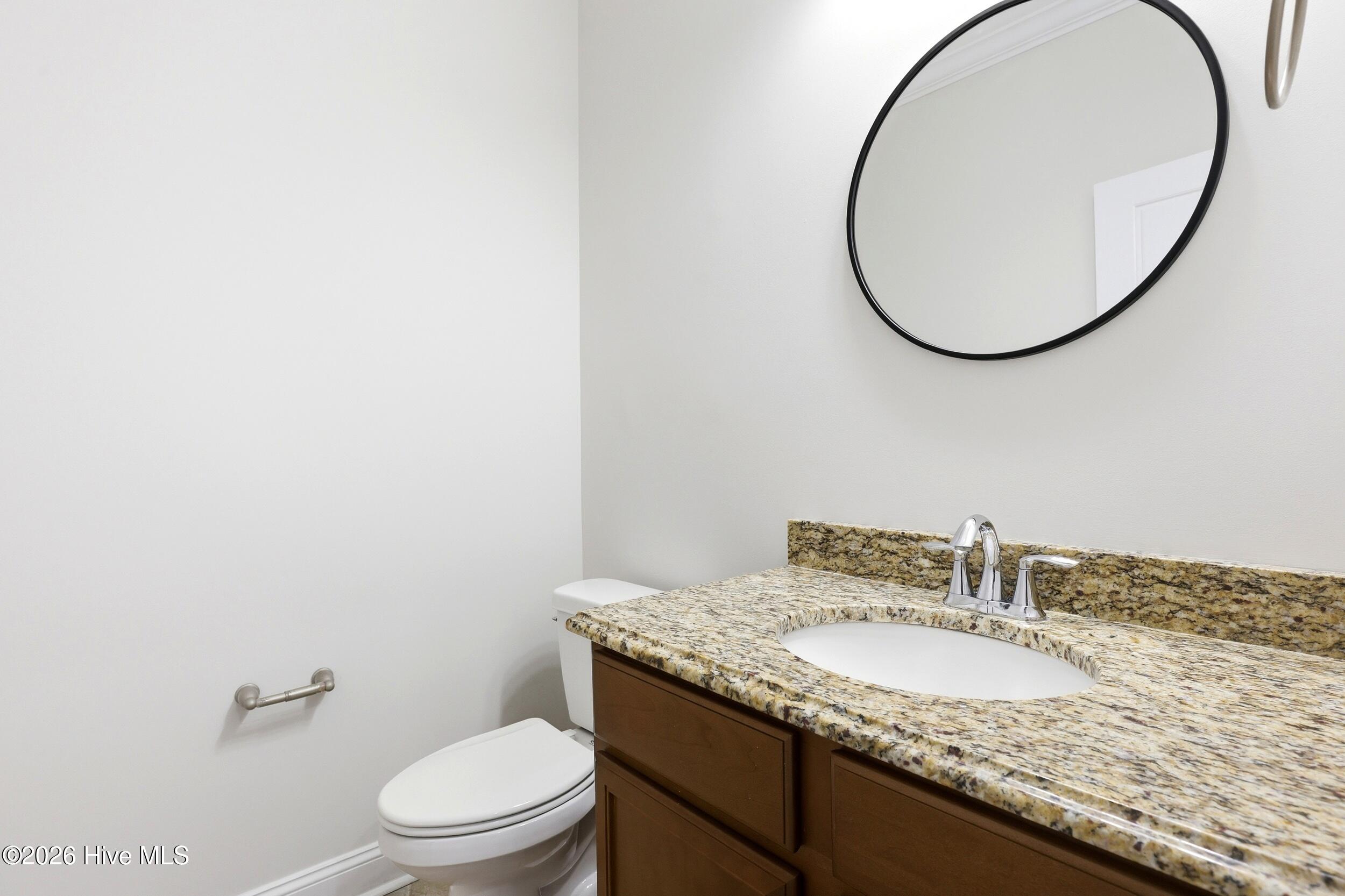 100569352 | Photo 46