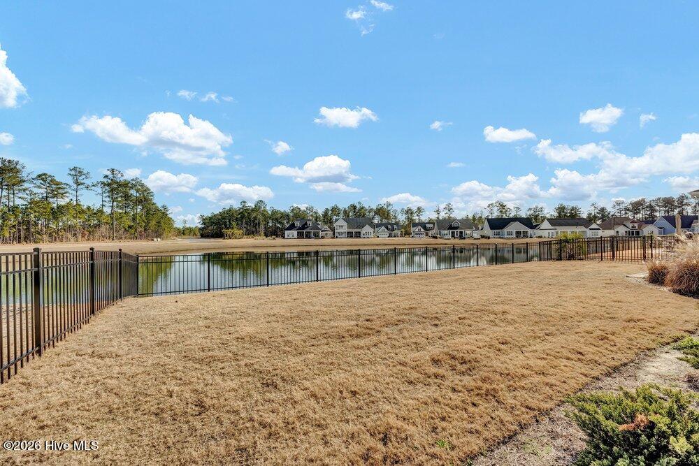 100547868 | Photo 46