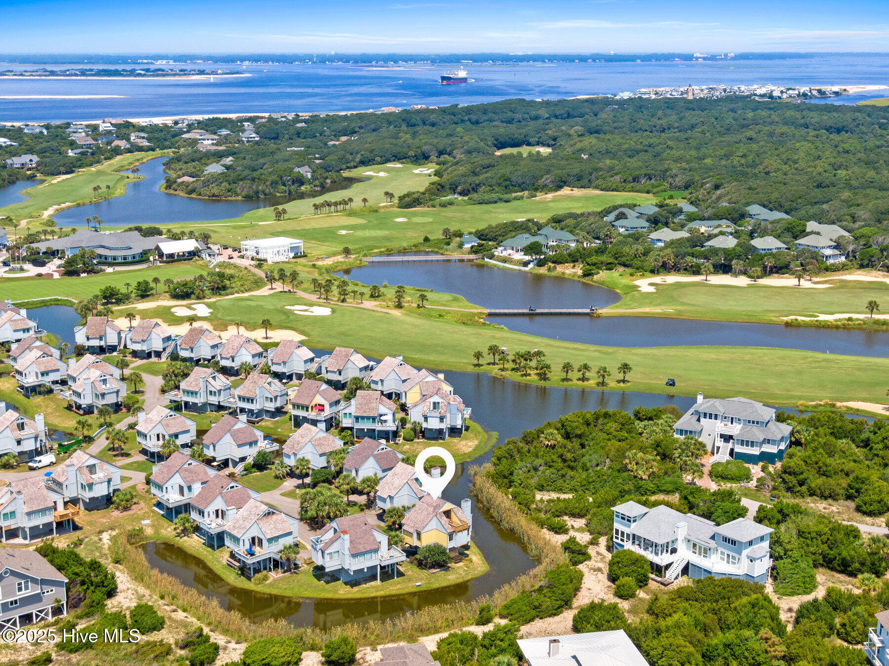 100540785 | Photo 40