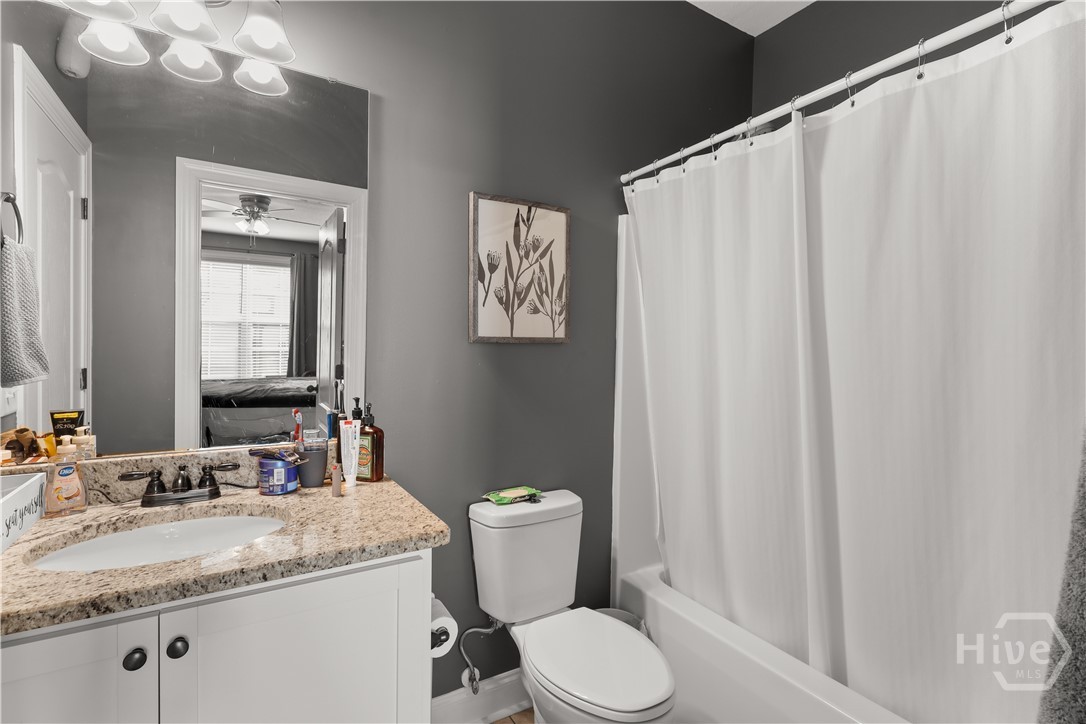 Full bathroom on main