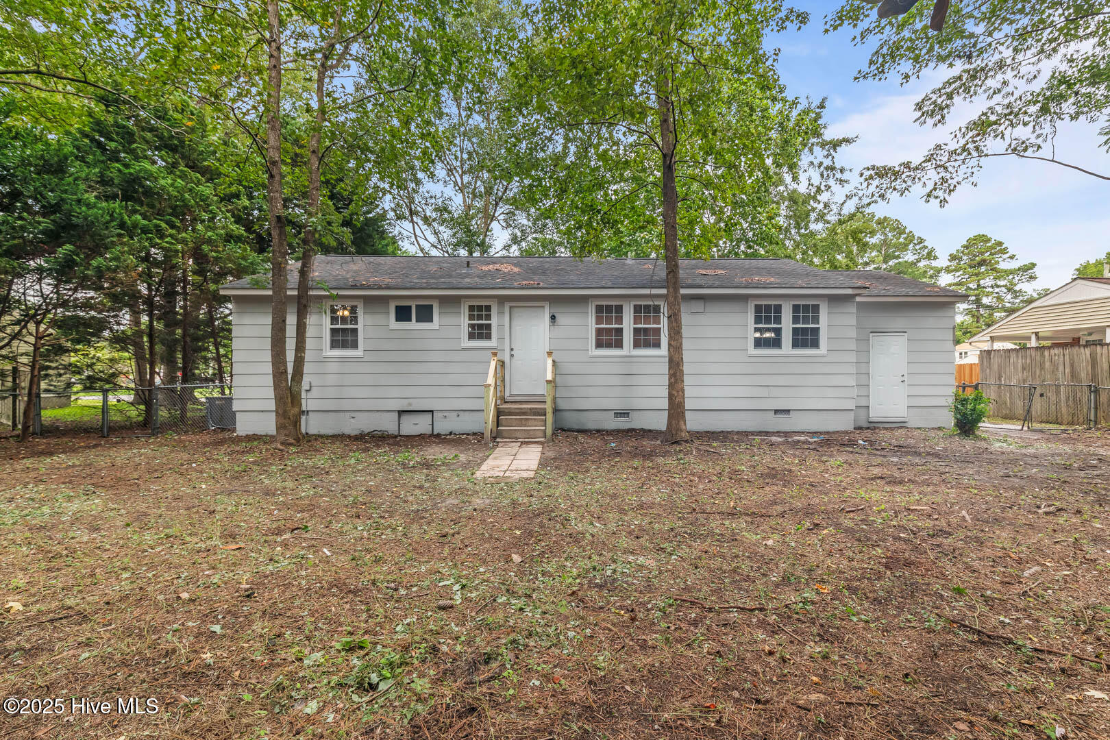 100526700 | Photo 34