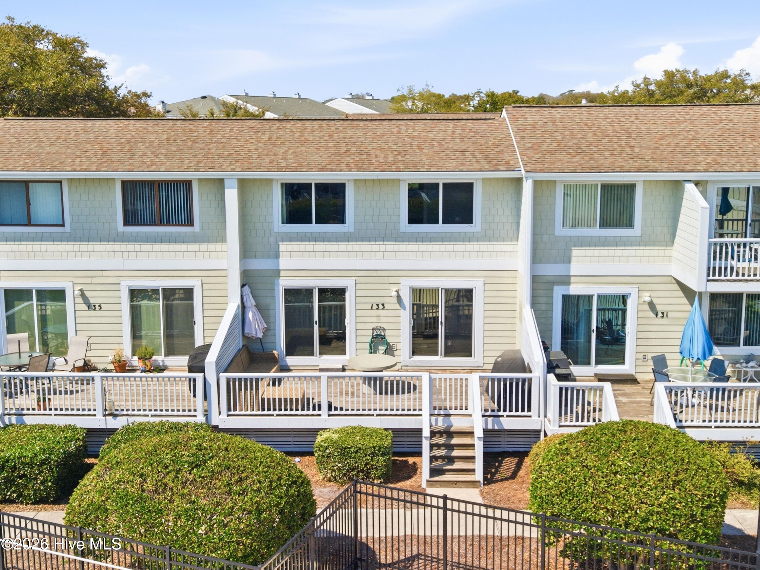 100559841 | Photo 23