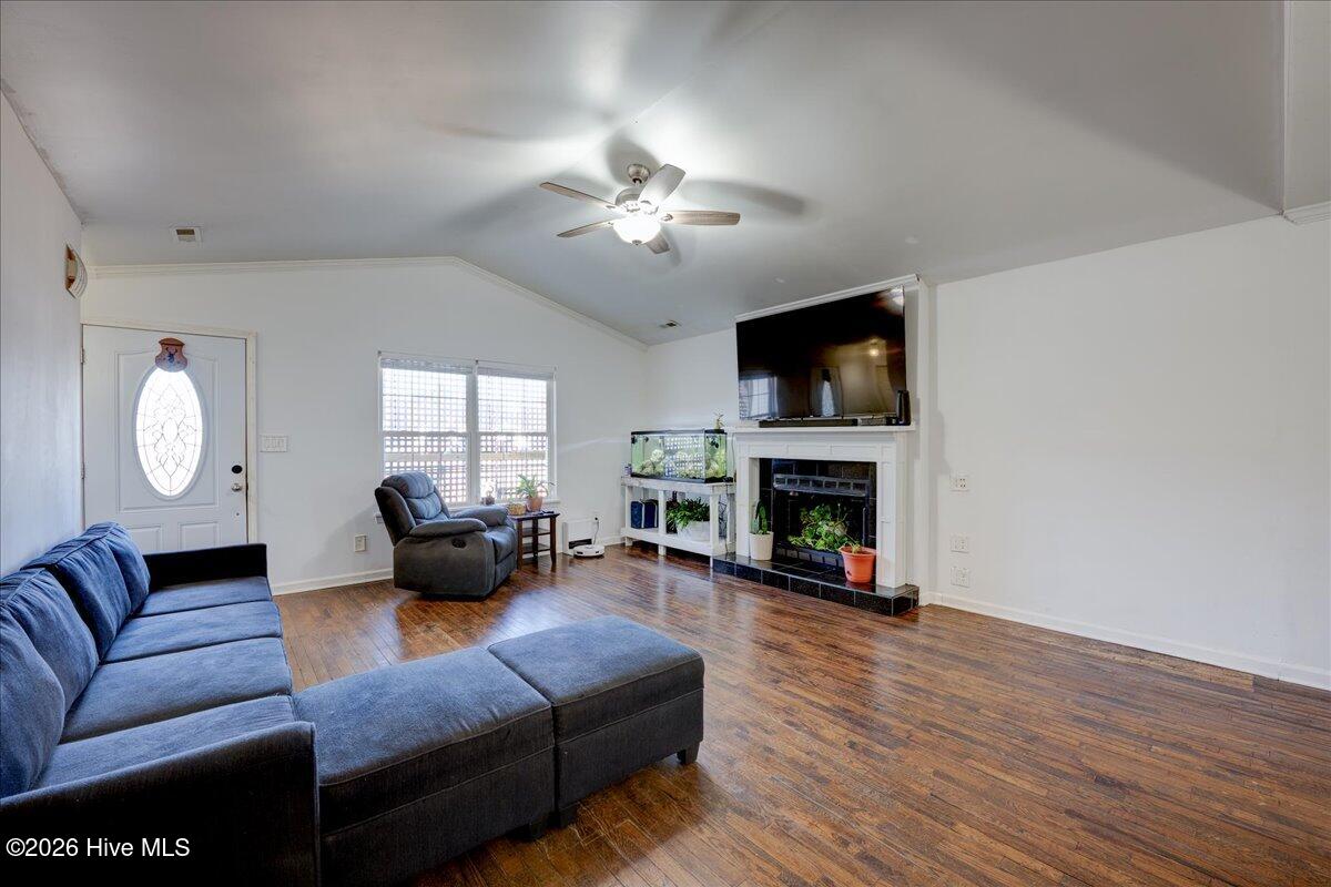 100548576 | Photo 13