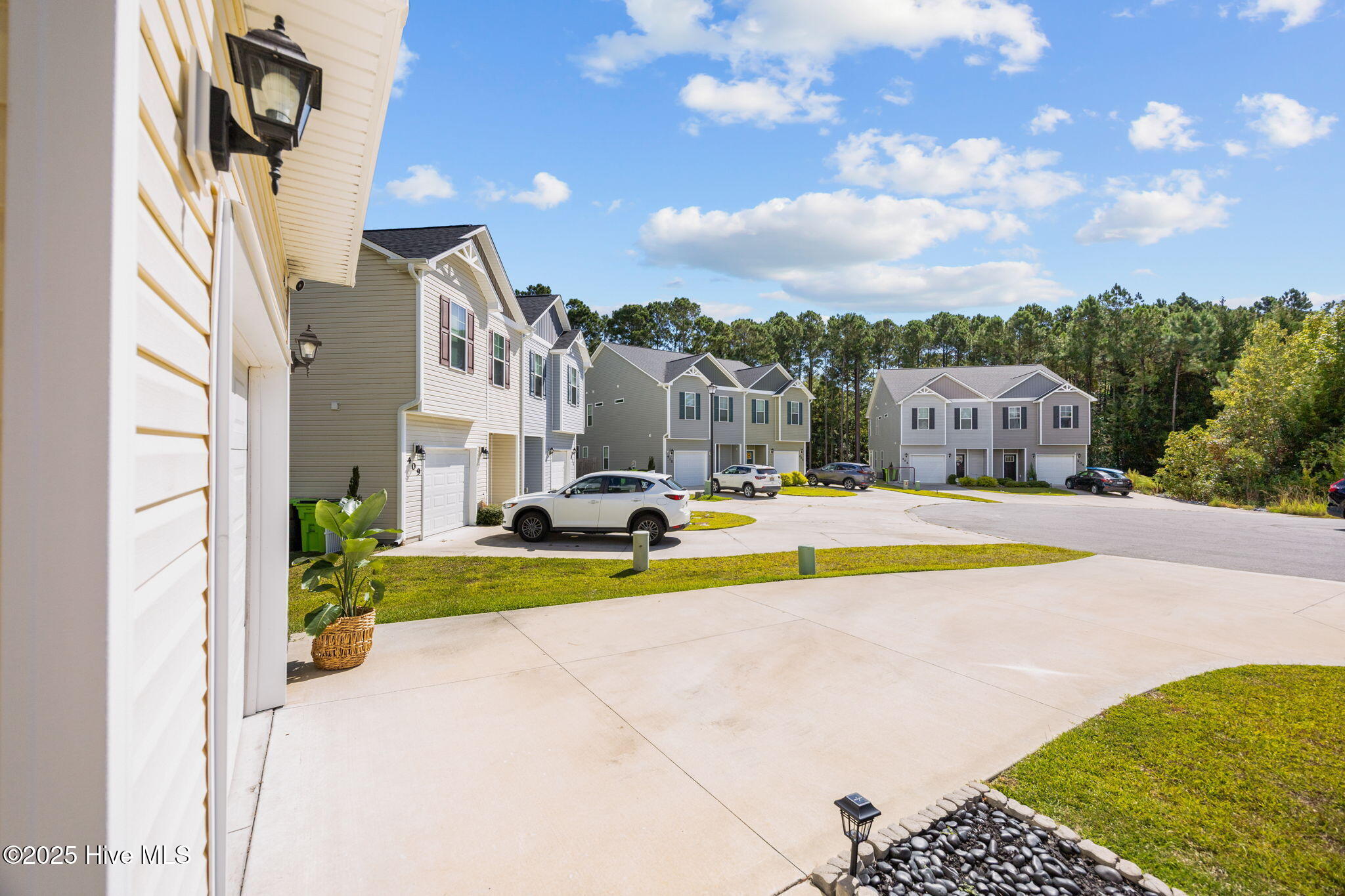 100532525 | Photo 28