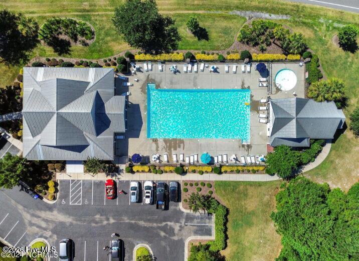 100570072 | Photo 31