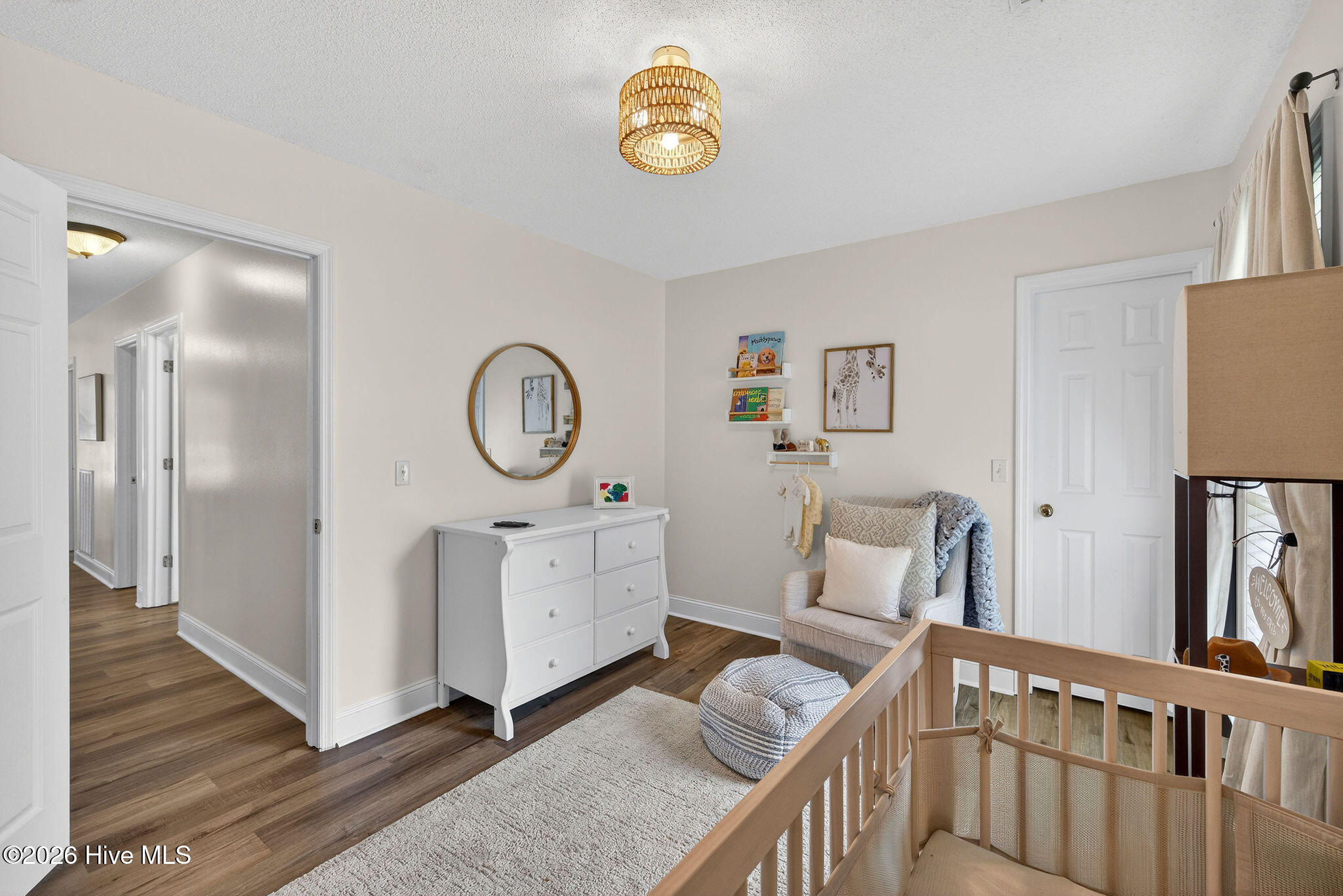 100565876 | Photo 20