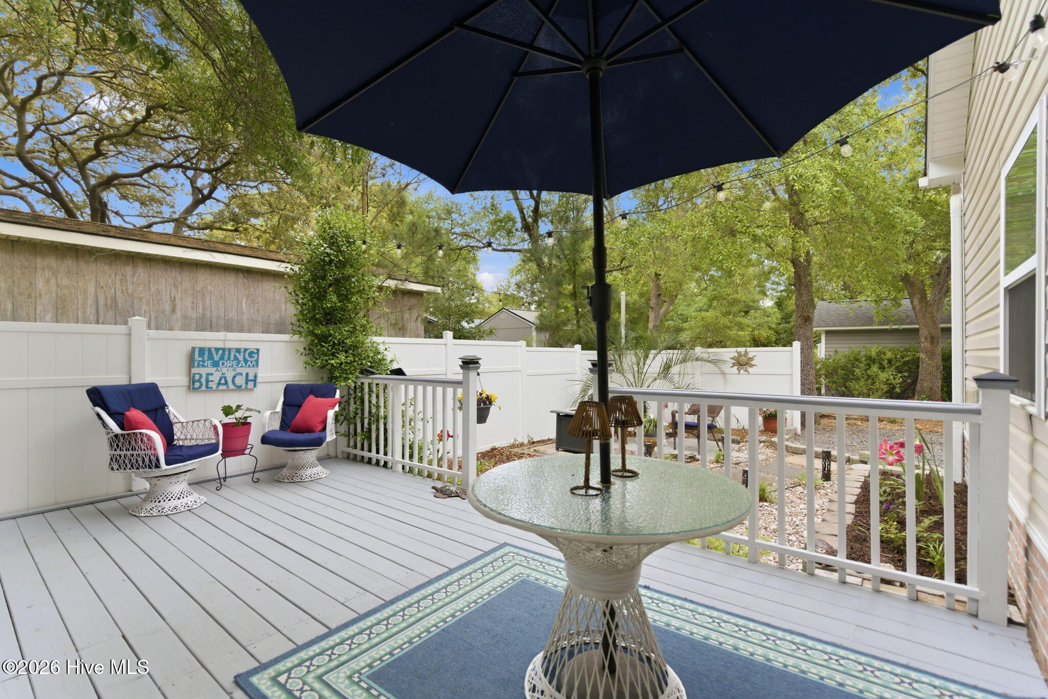 100570095 | Photo 31