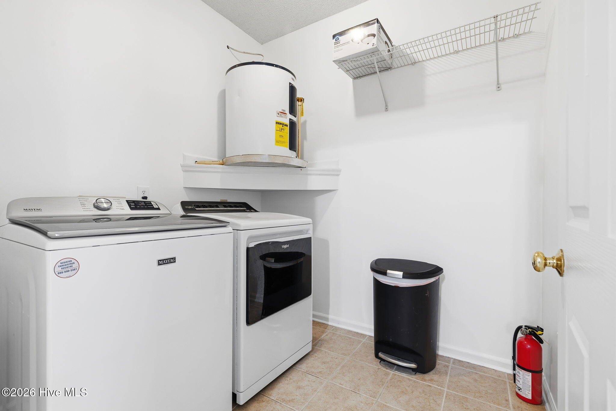 100548117 | Photo 35