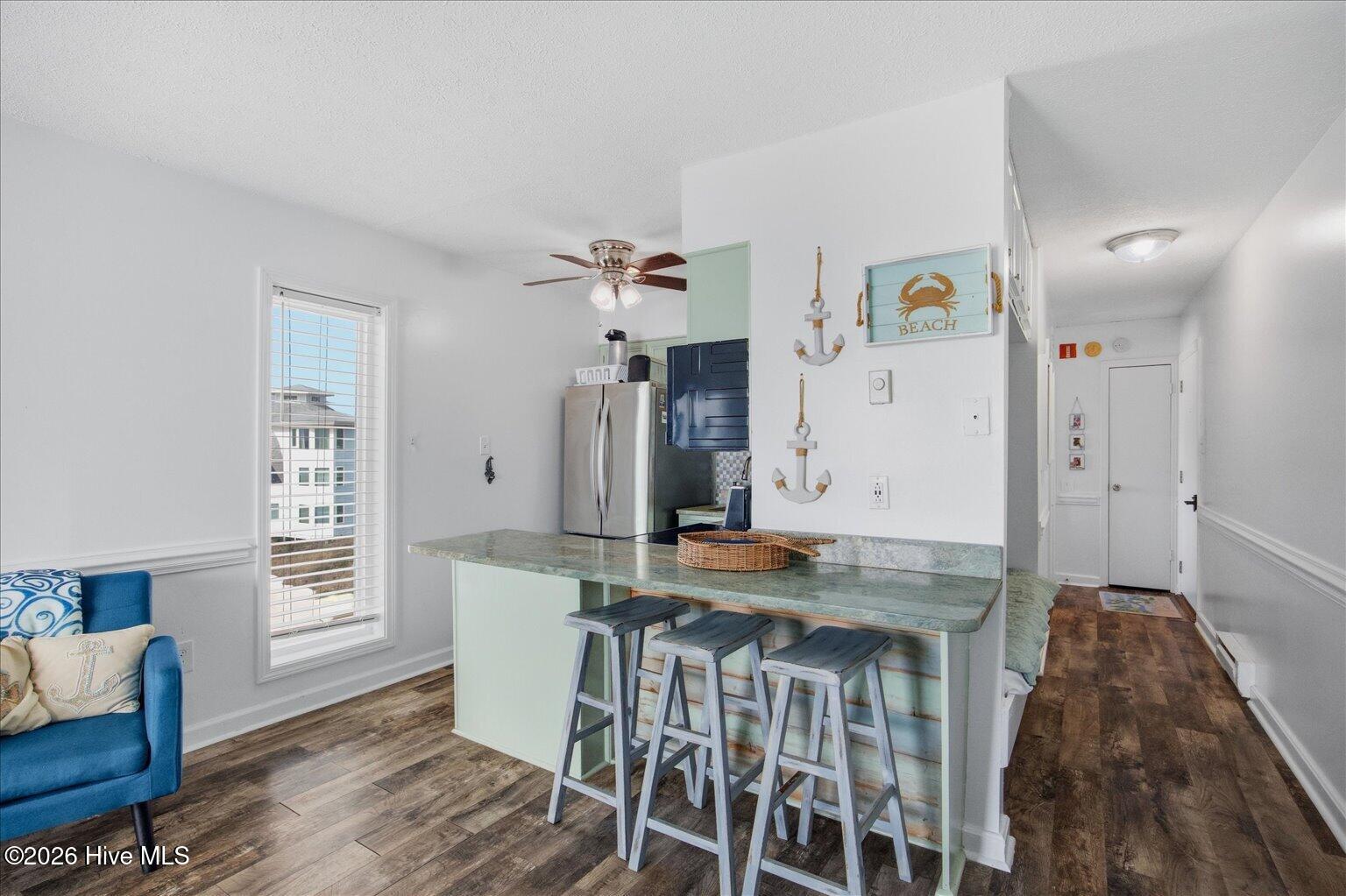 100557148 | Photo 12