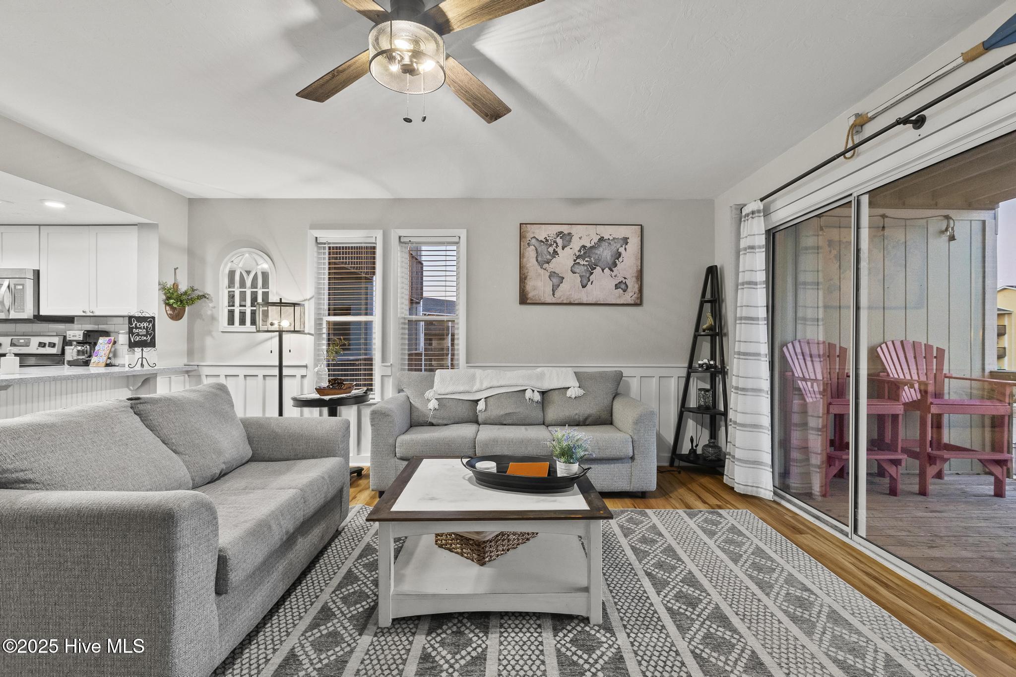 100546076 | Photo 32