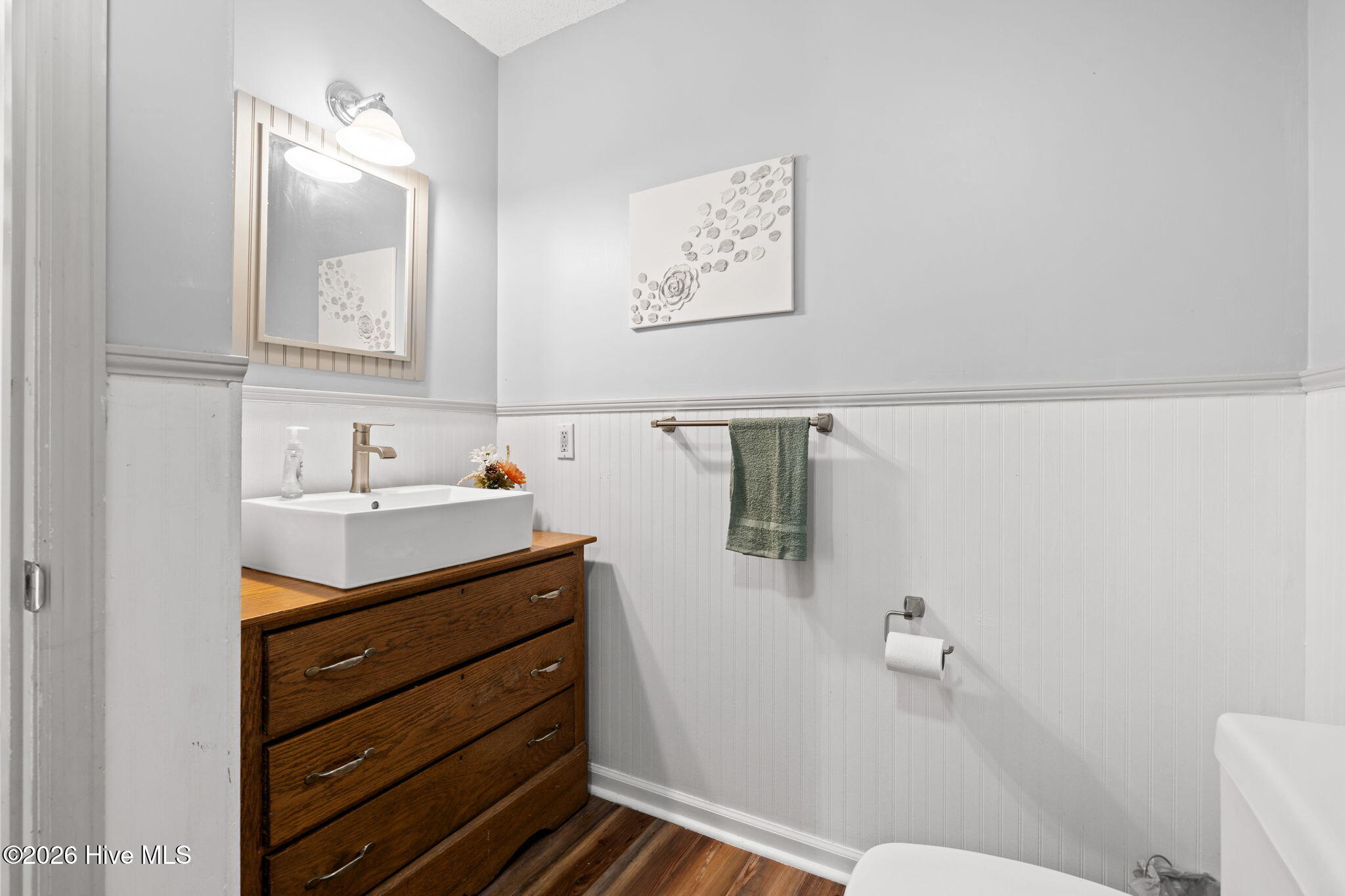 100564721 | Photo 24