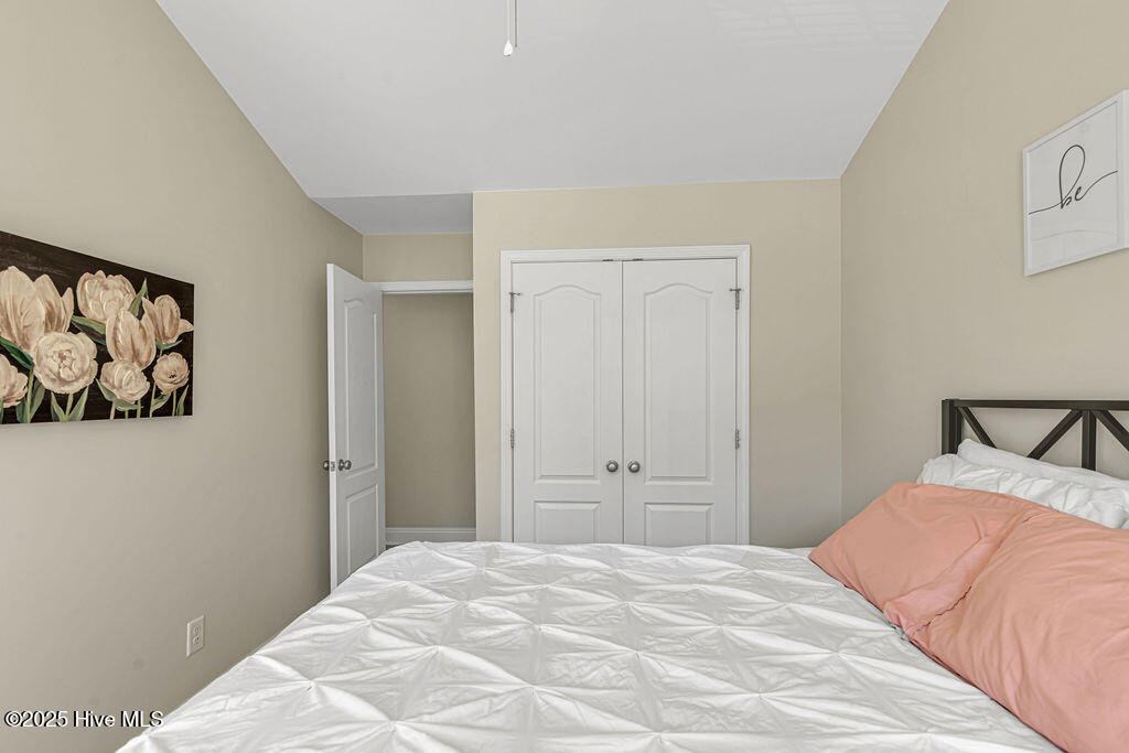 100541943 | Photo 25