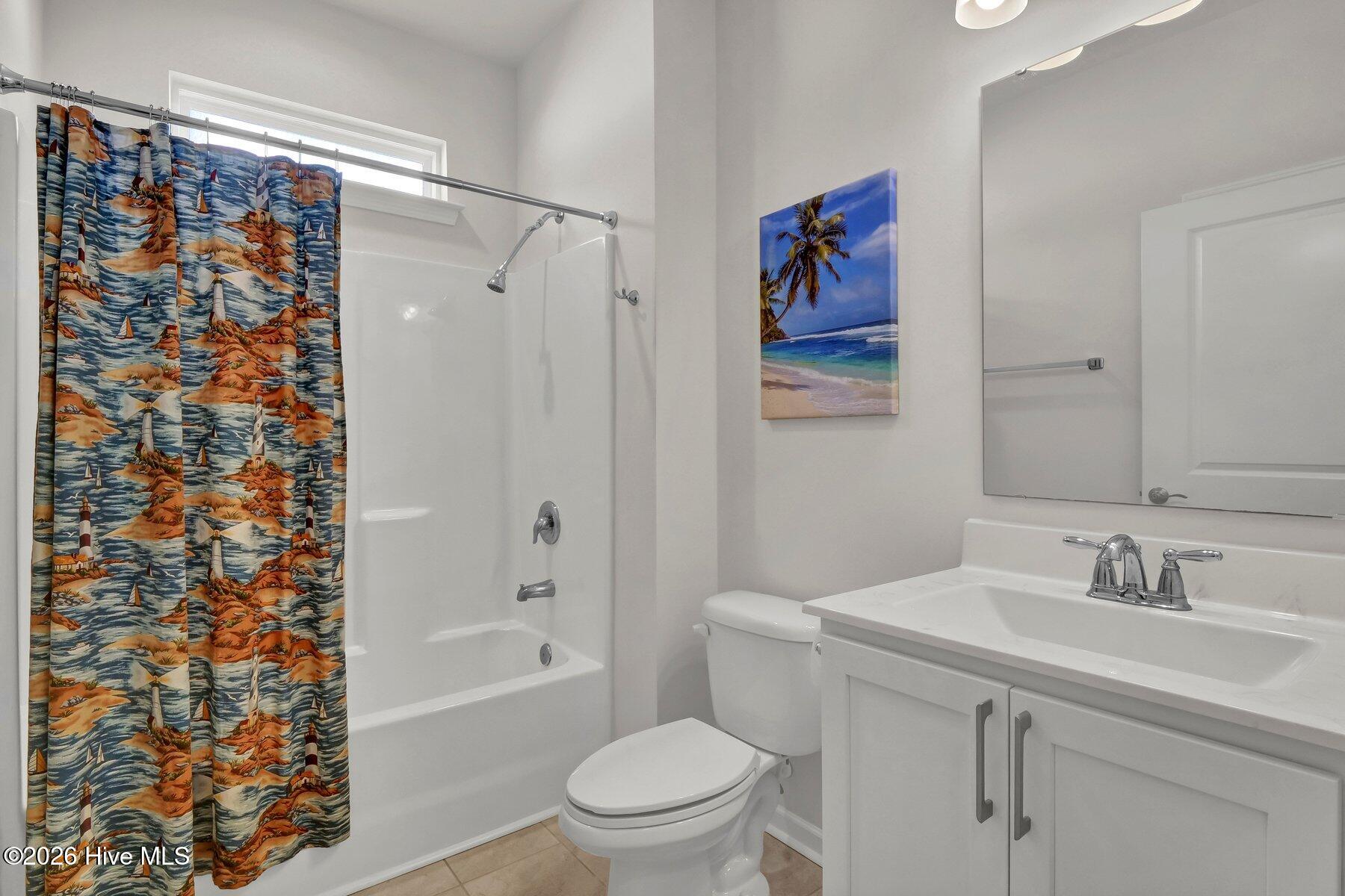 100556817 | Photo 16