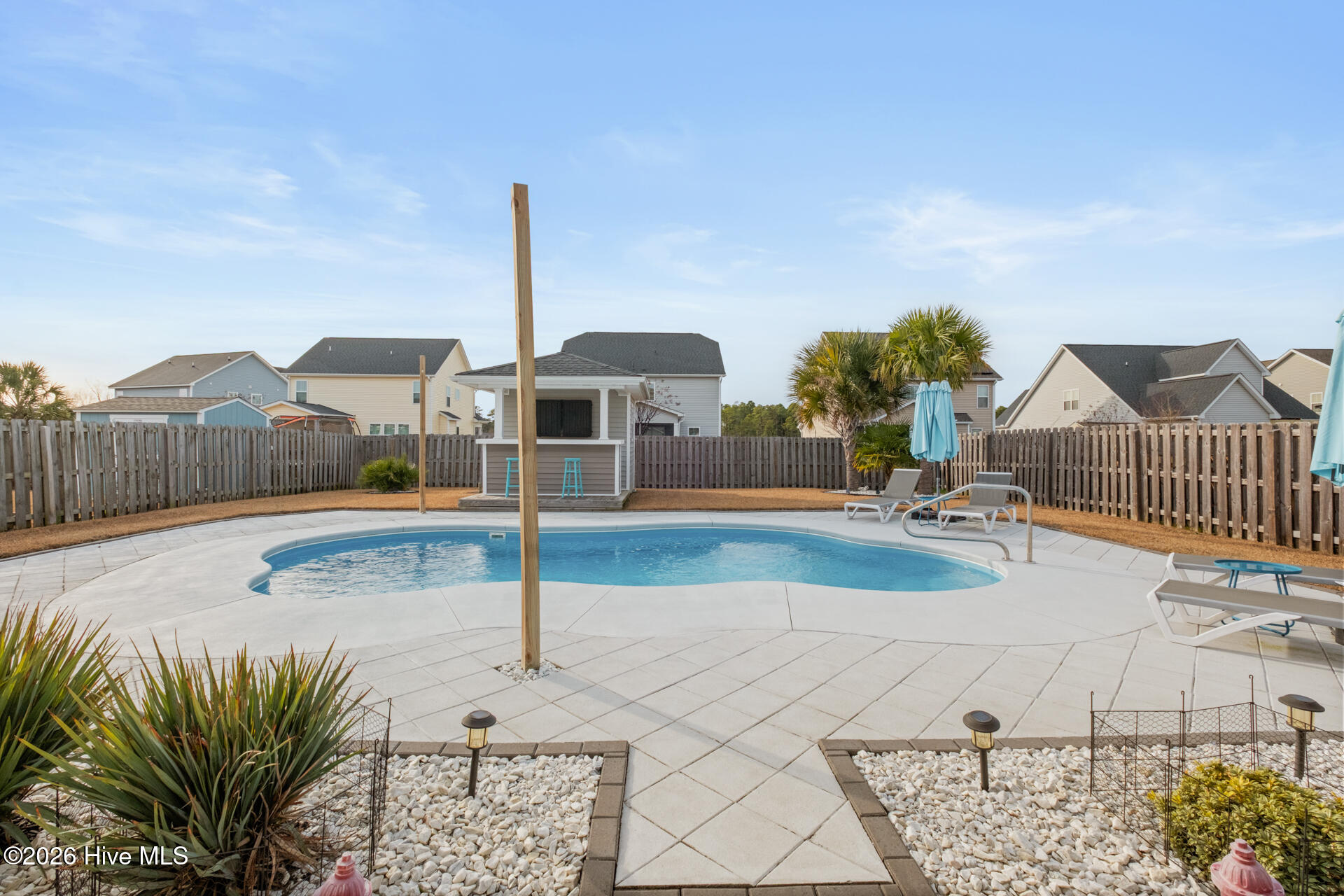 100552909 | Photo 53