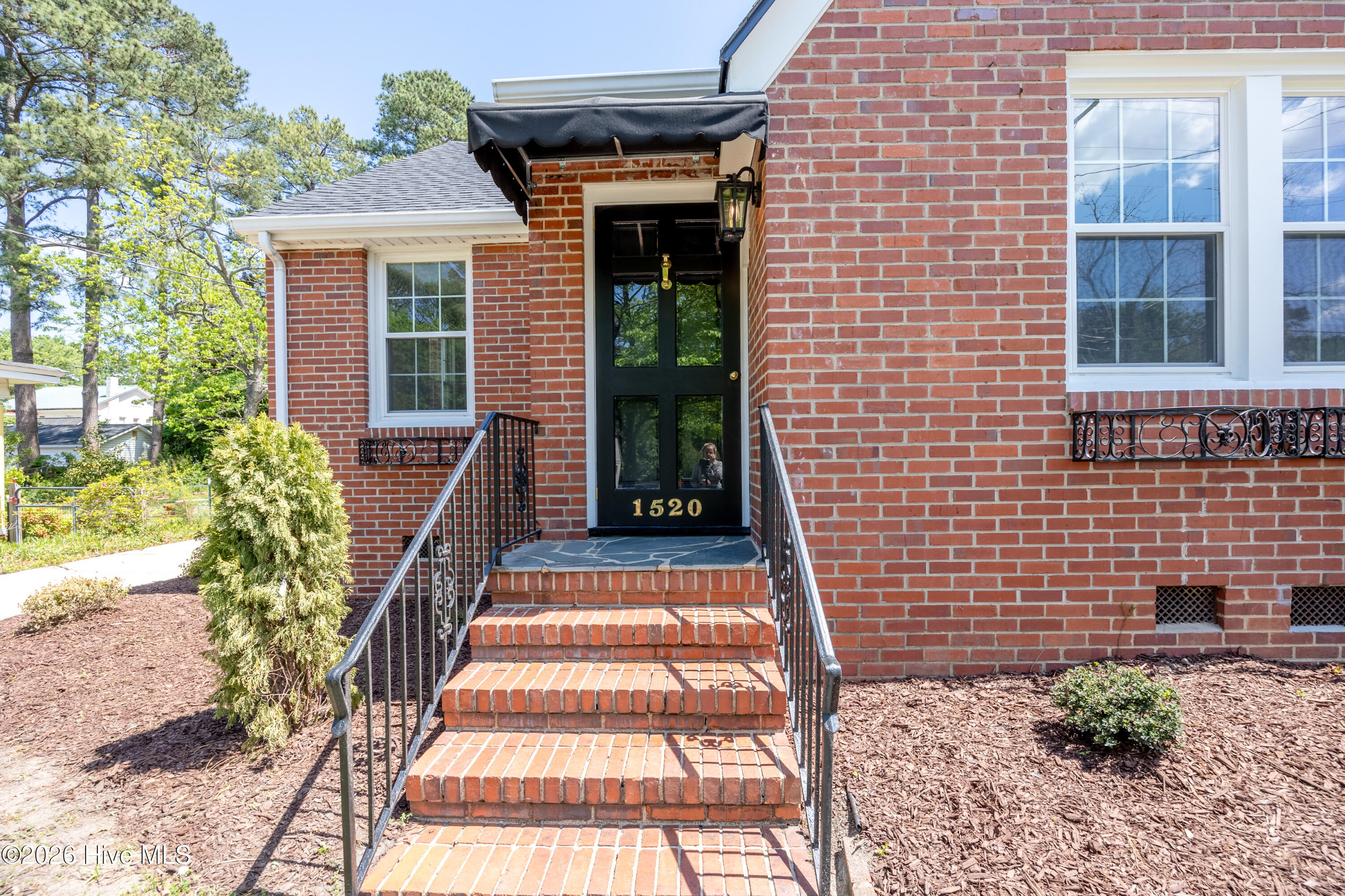 1520AndersonSt_06