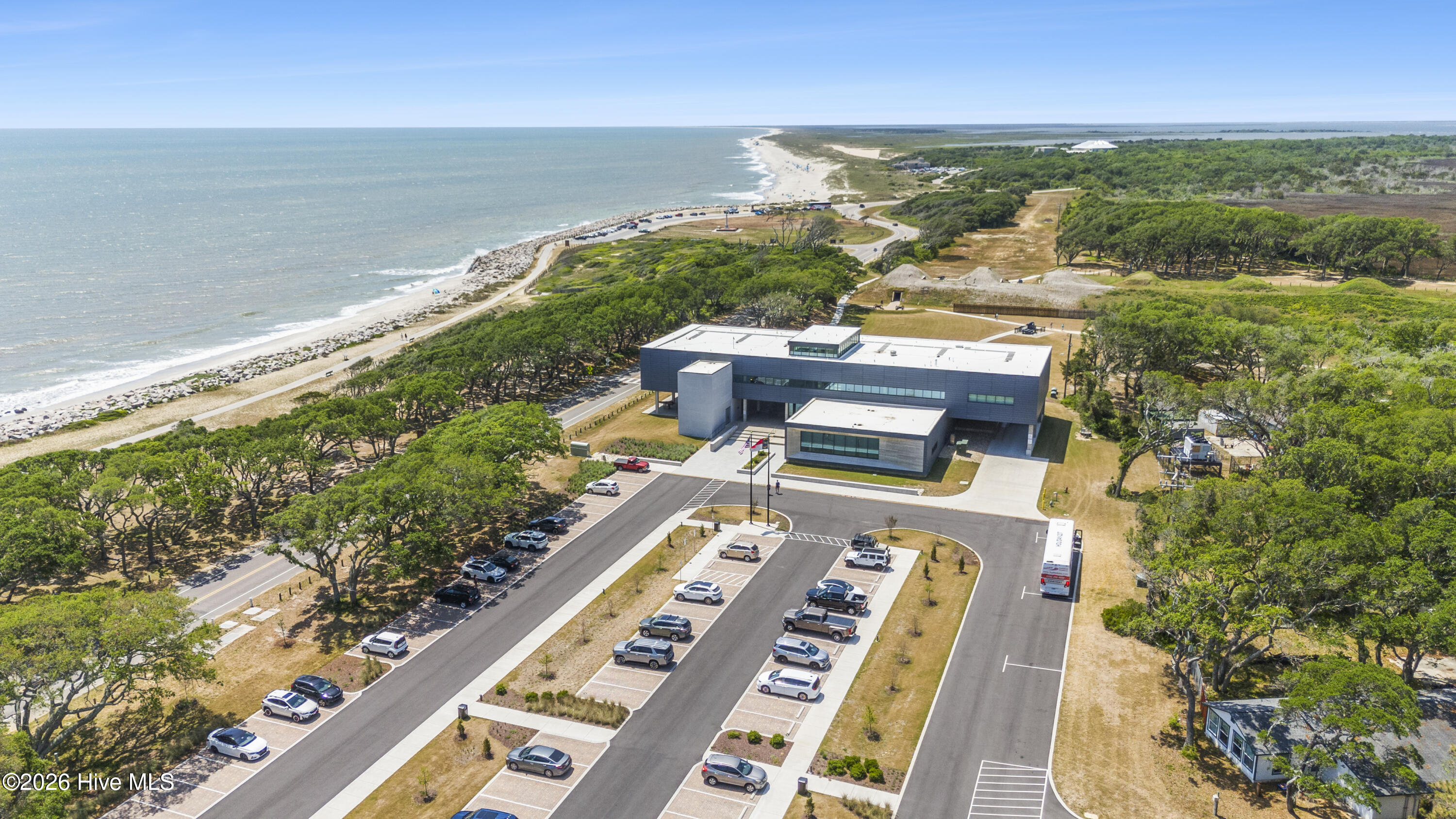 100552987 | Photo 49