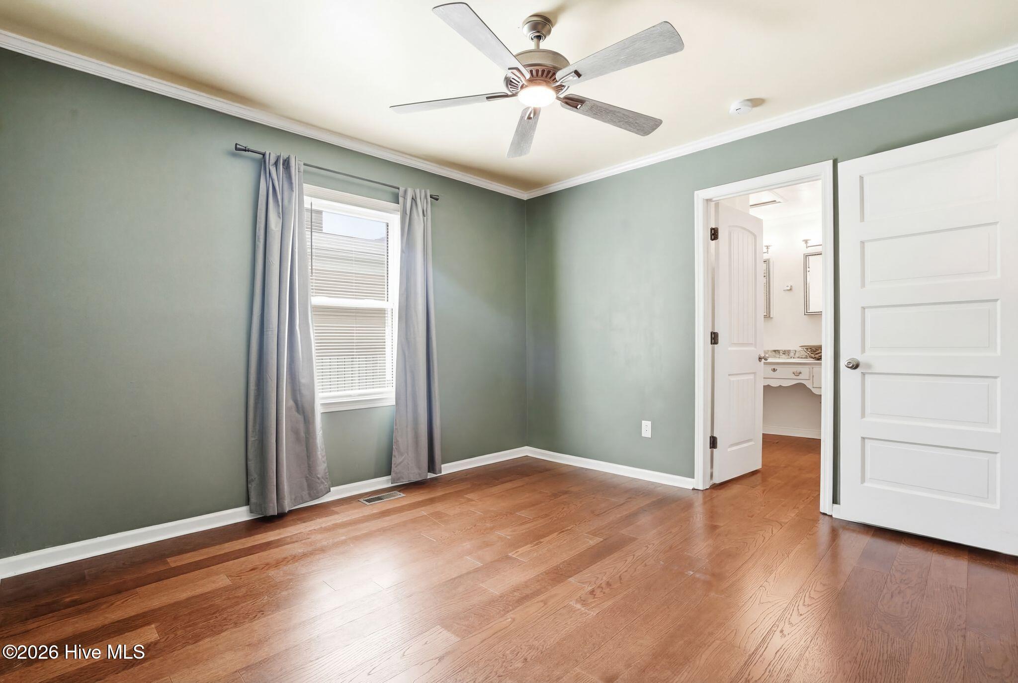 100559887 | Photo 31