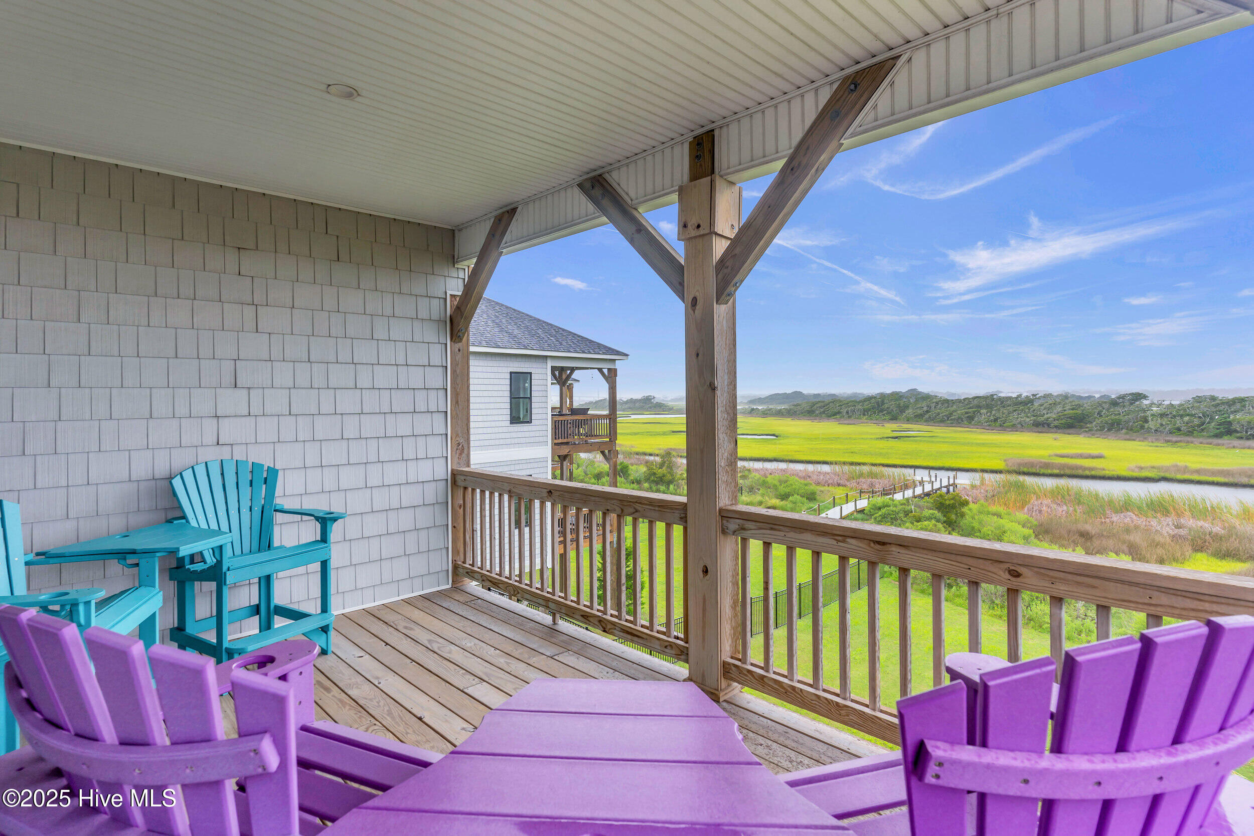 100524088 | Photo 28