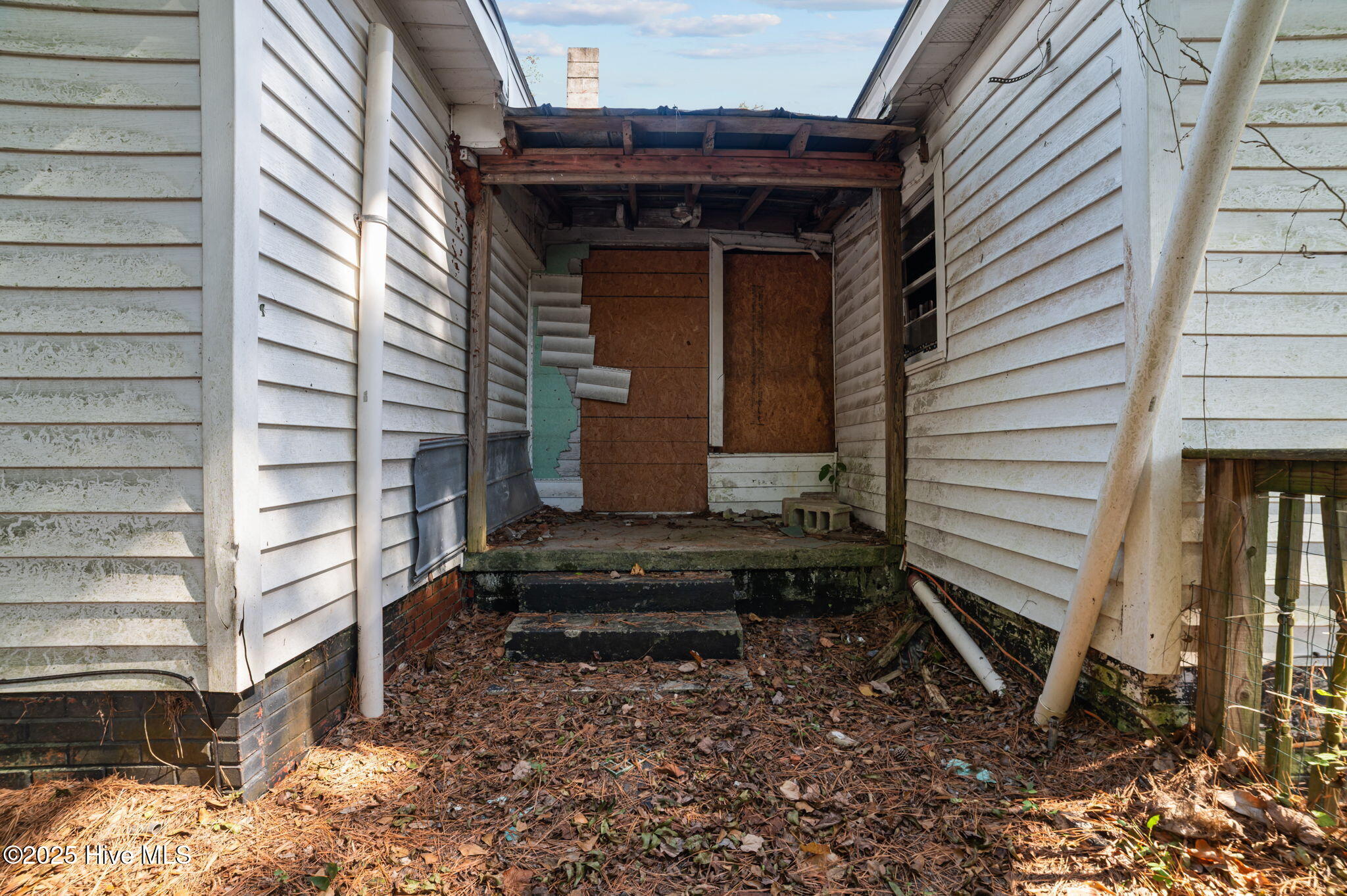 Homes for sale in Robersonville, NC | 204 W Green St, Robersonville, NC 27871 | MLS# 100534879