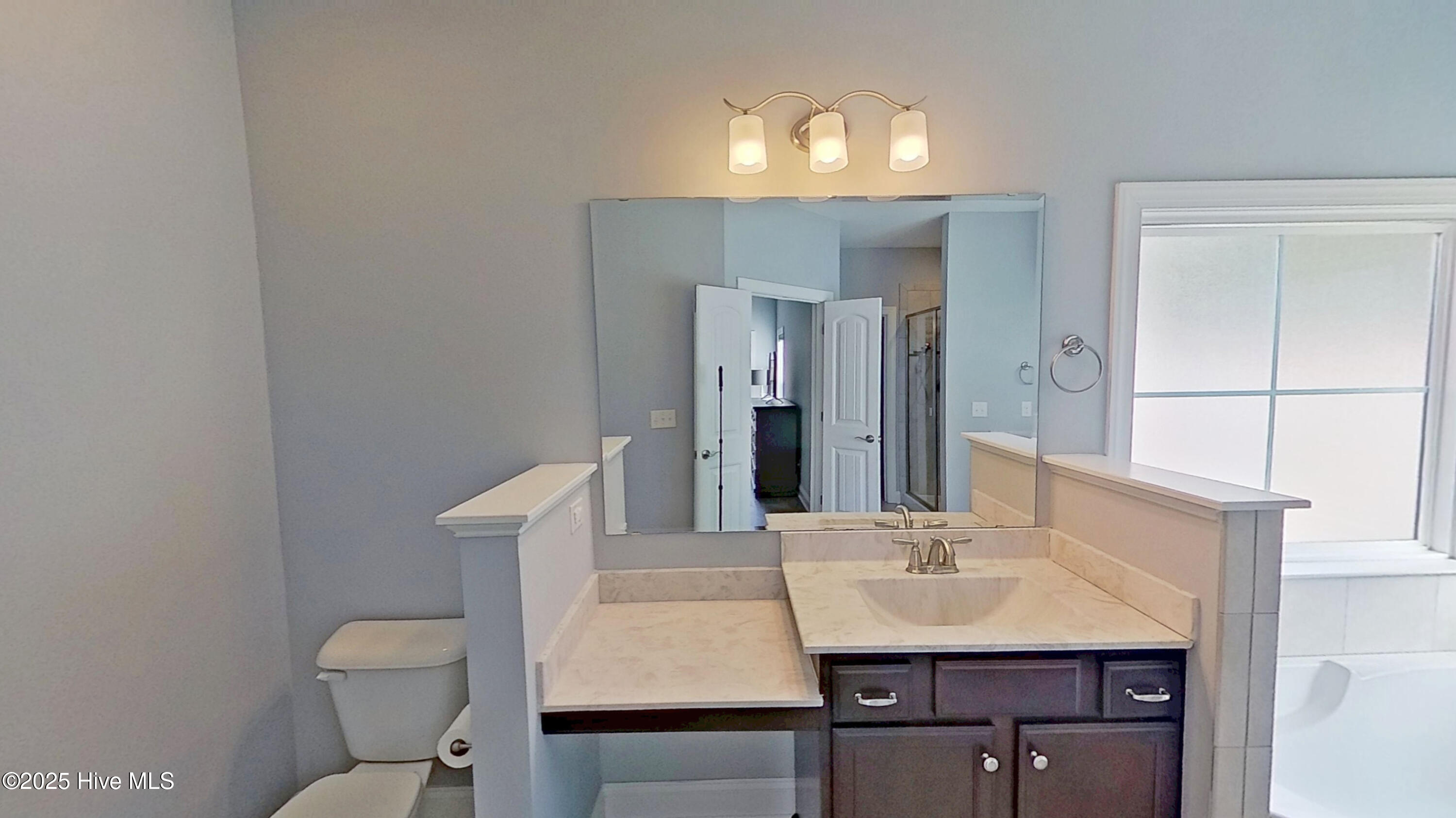 100544471 | Photo 18