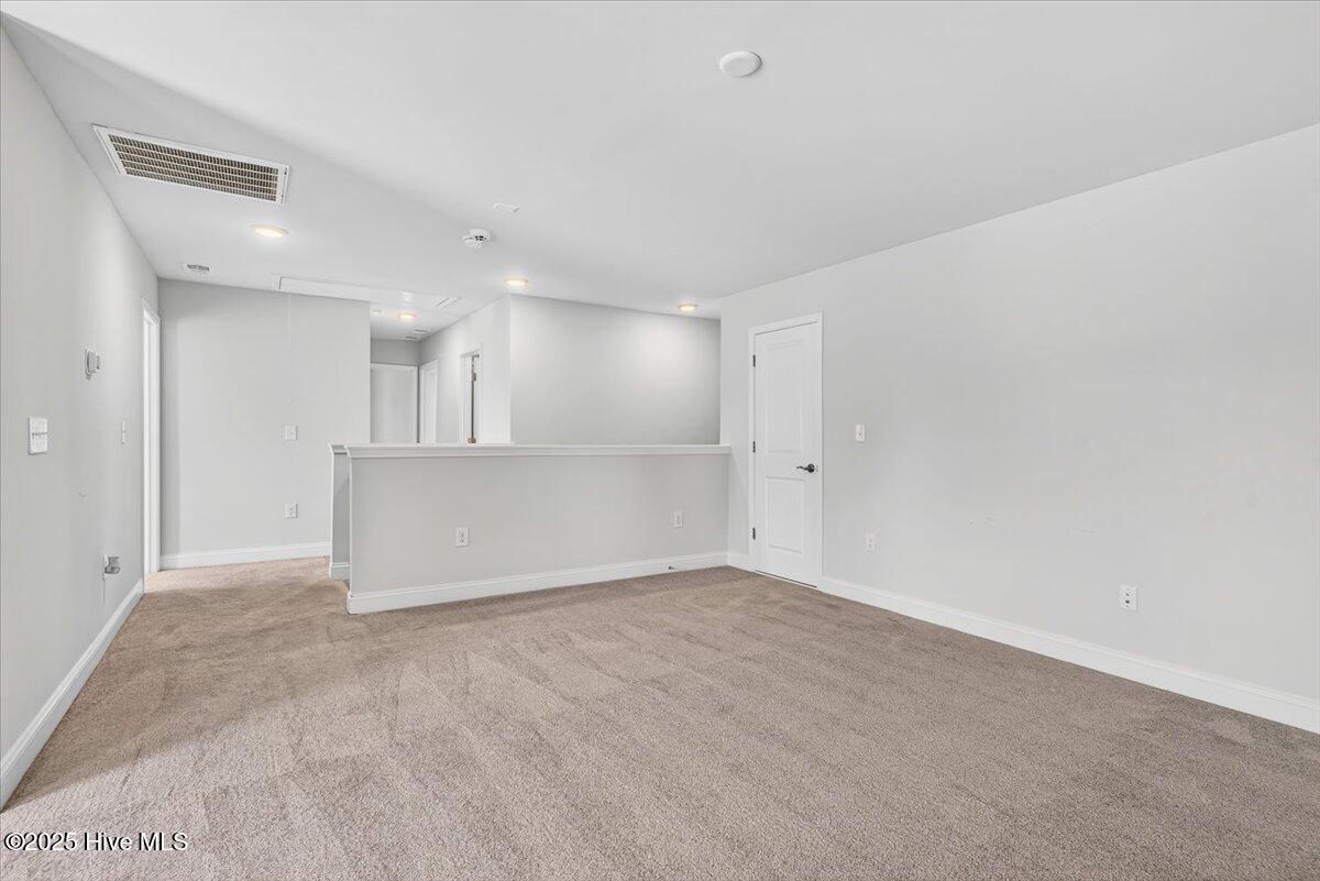 100532421 | Photo 30