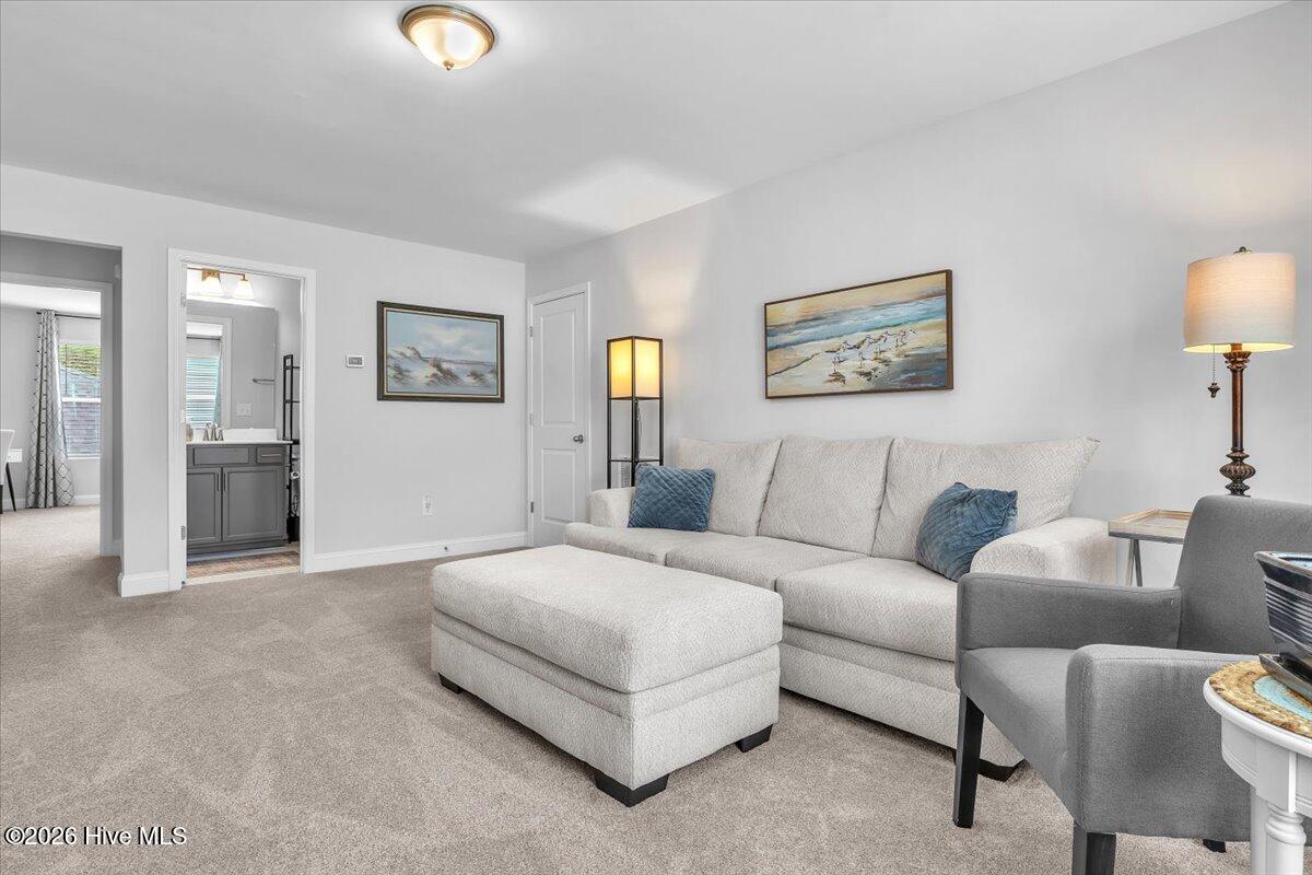 100560173 | Photo 49