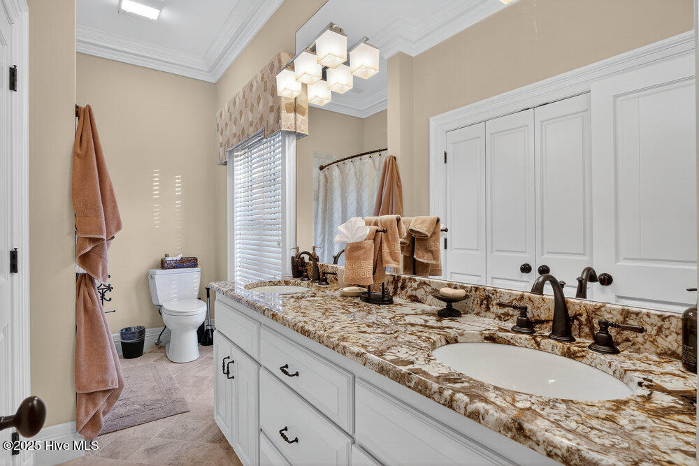 100544850 | Photo 71