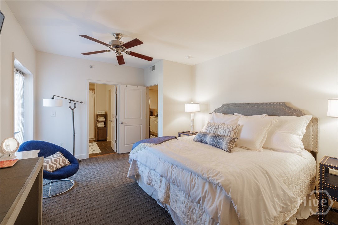 250 W Broad Street 714