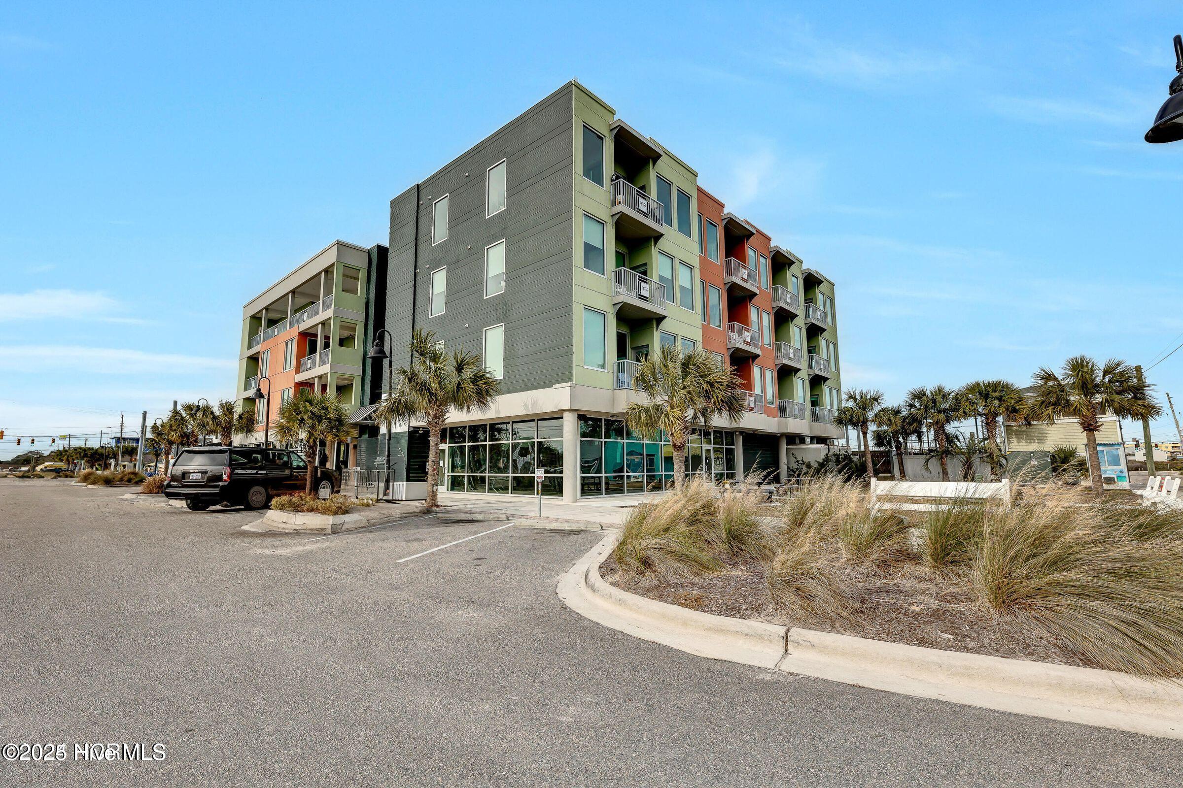 100542009 | Photo 33