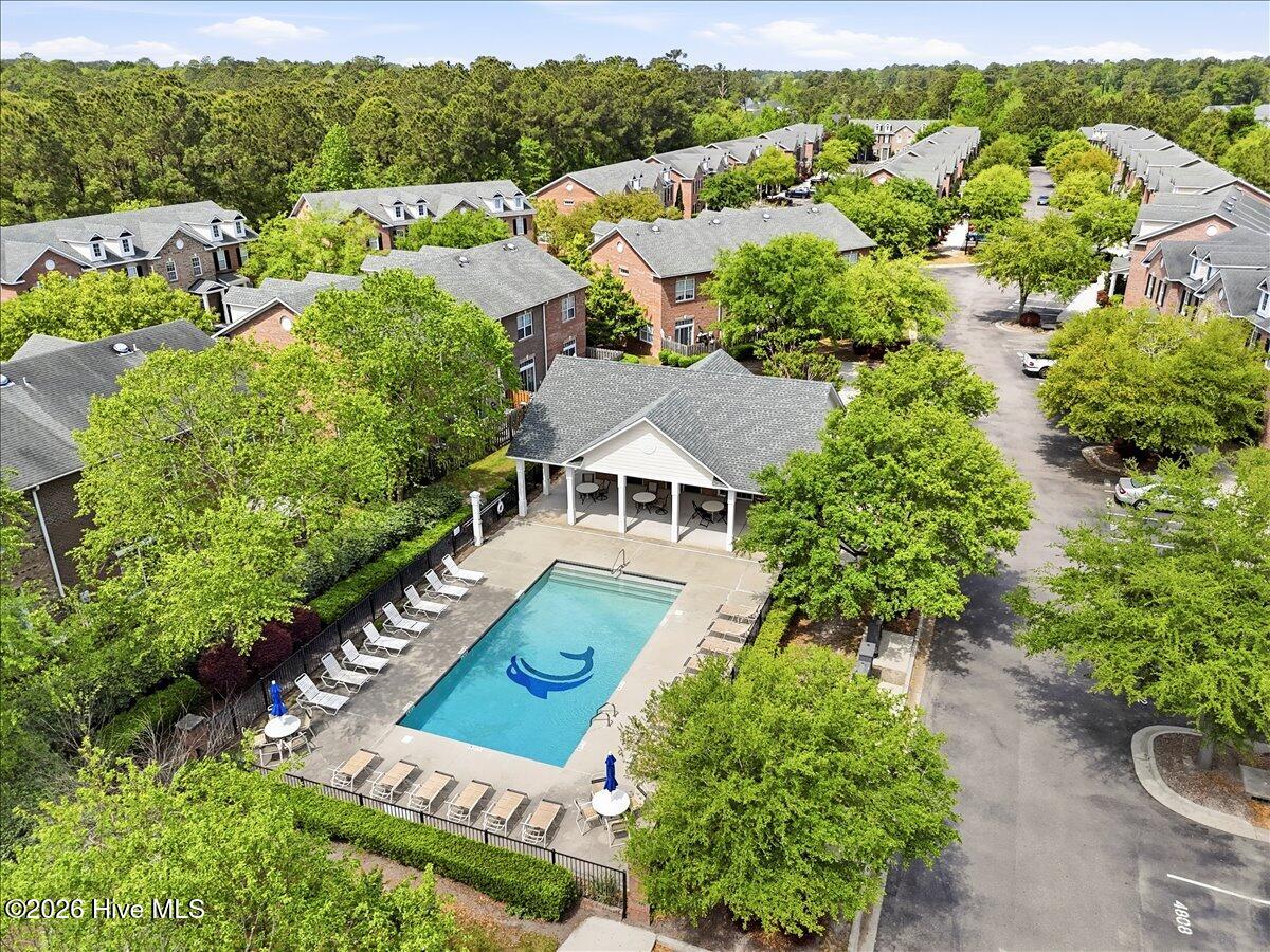 100567223 | Photo 40