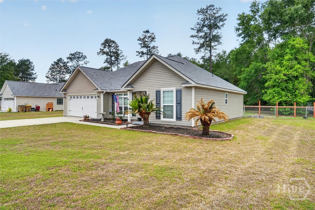 Homes for sale in Ellabell, GA | 40 Jr Dr, Ellabell, GA 31308 | MLS# SA355458