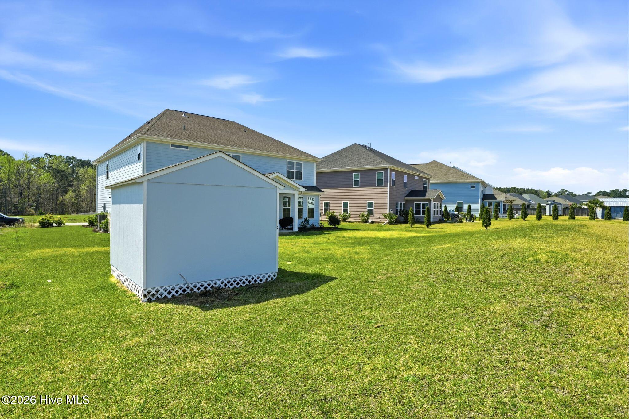 100563287 | Photo 90