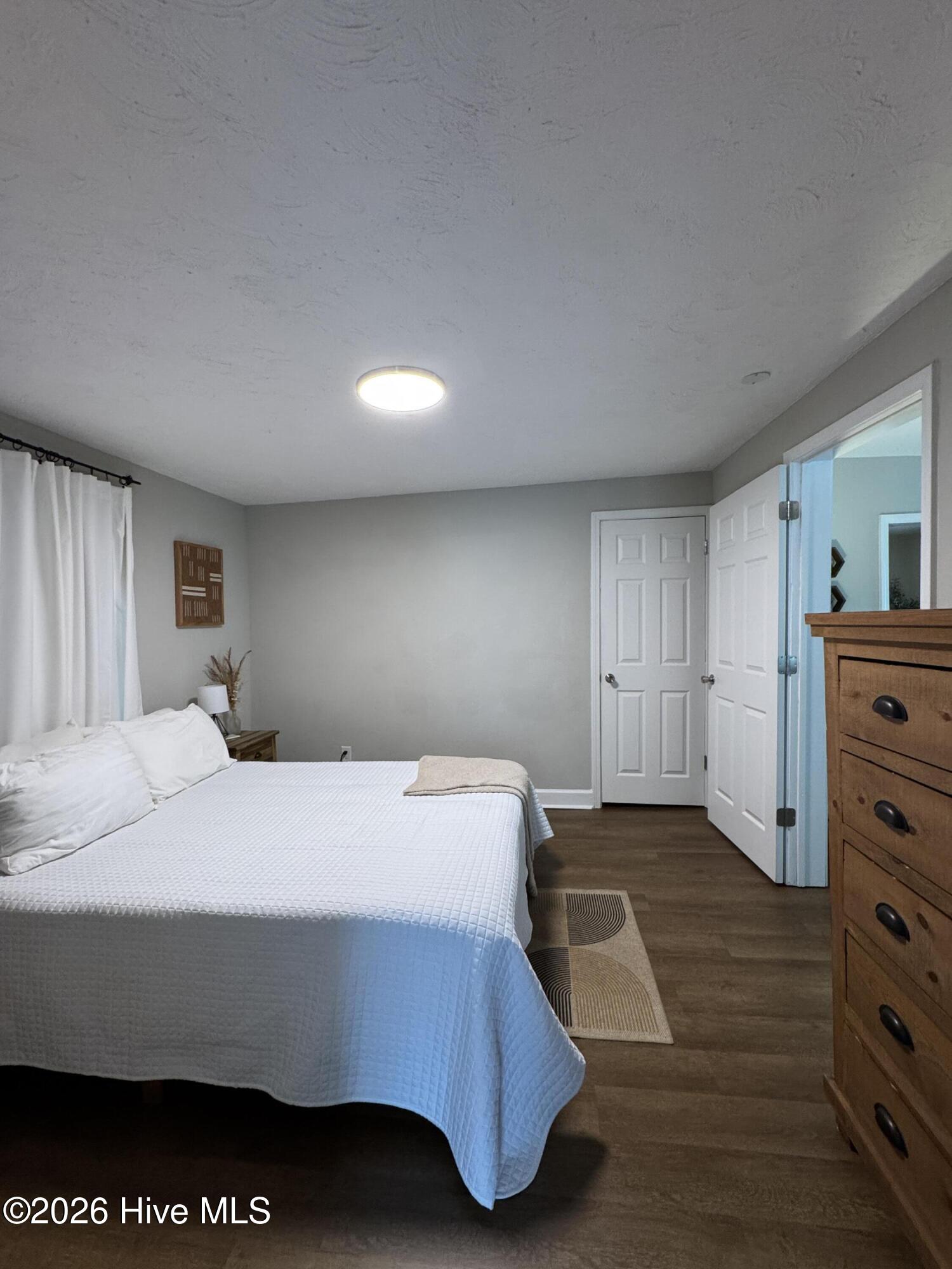 100552915 | Photo 14