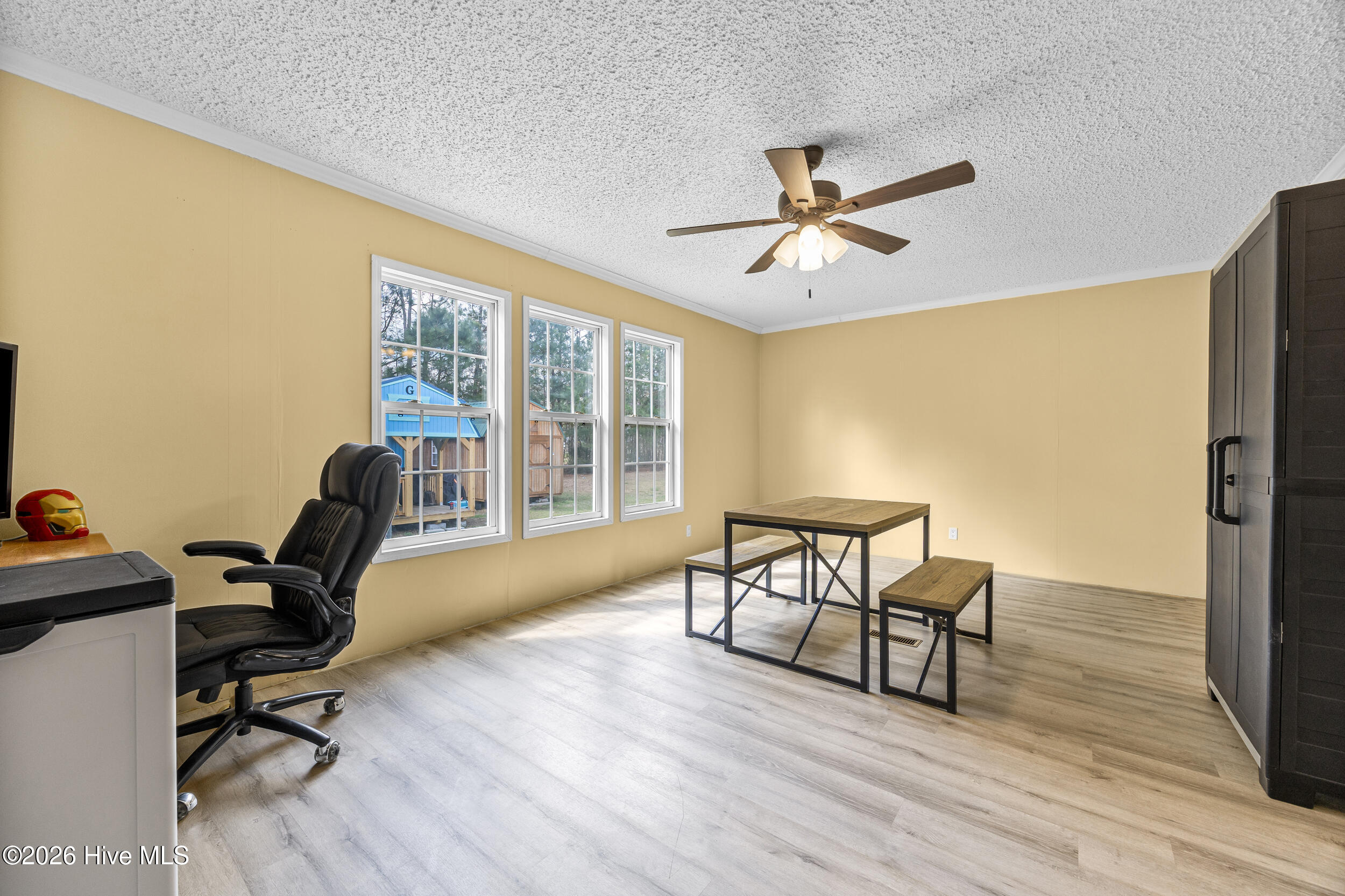 100560069 | Photo 21