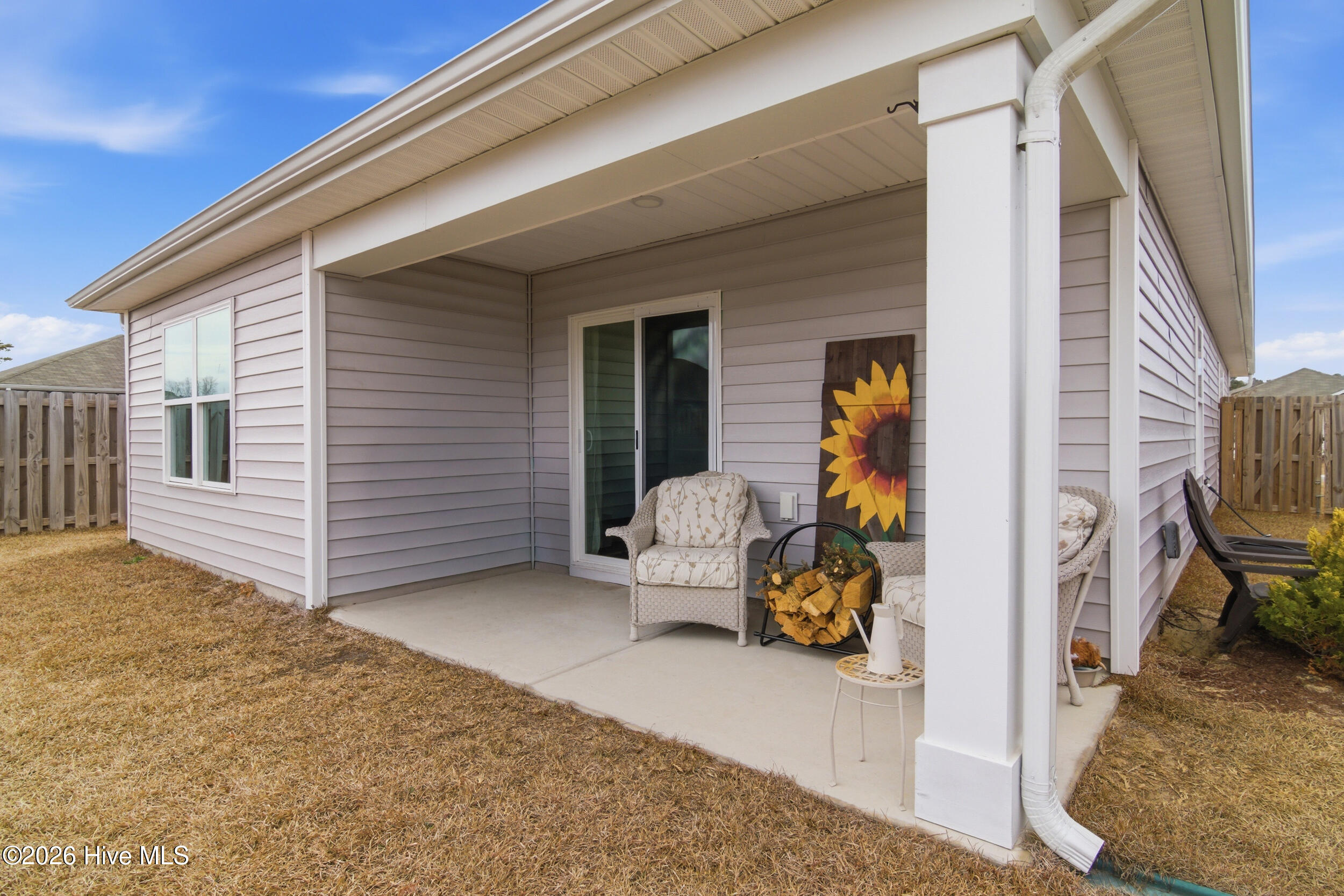 100555979 | Photo 50