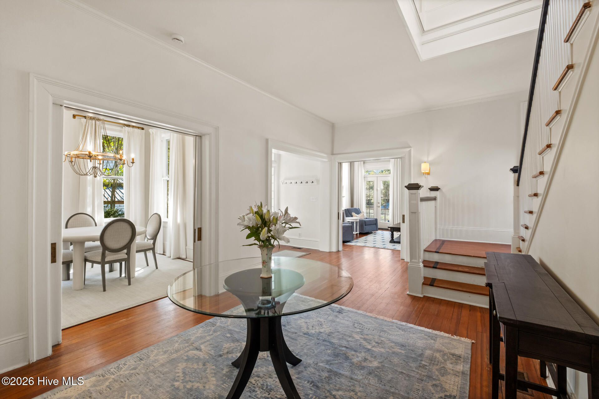 100556093 | Photo 10