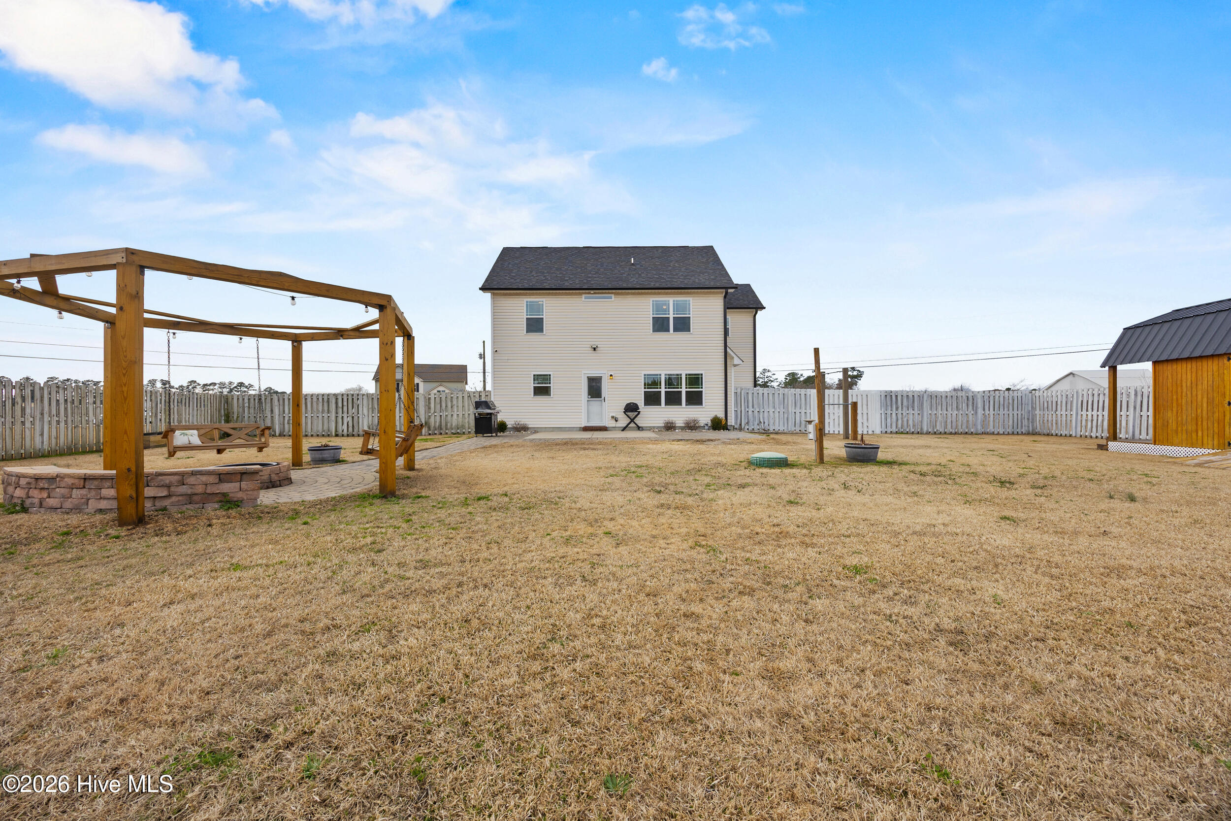 100556419 | Photo 37