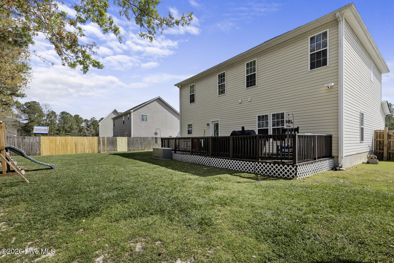 100563152 | Photo 39