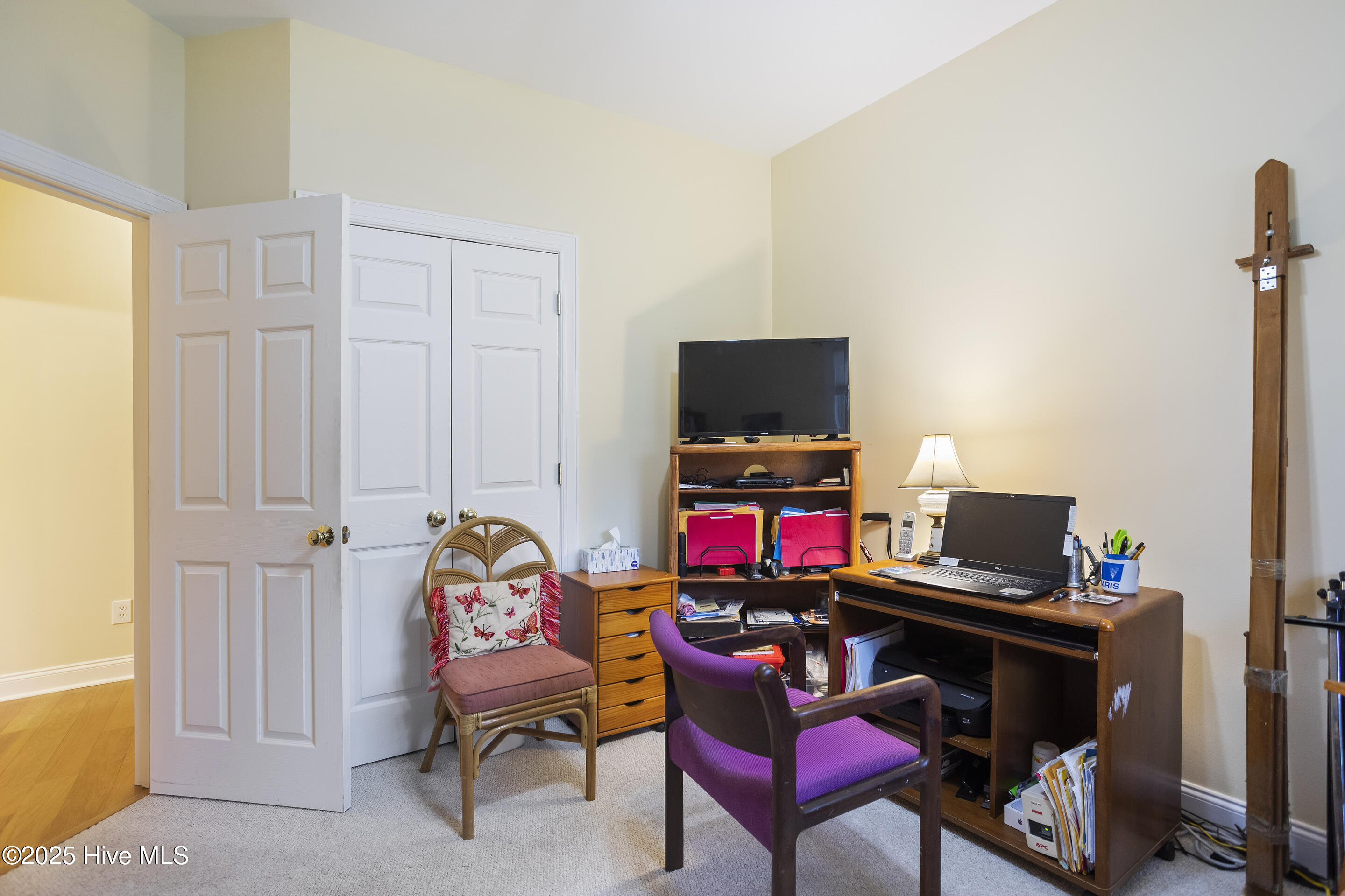 100528316 | Photo 43