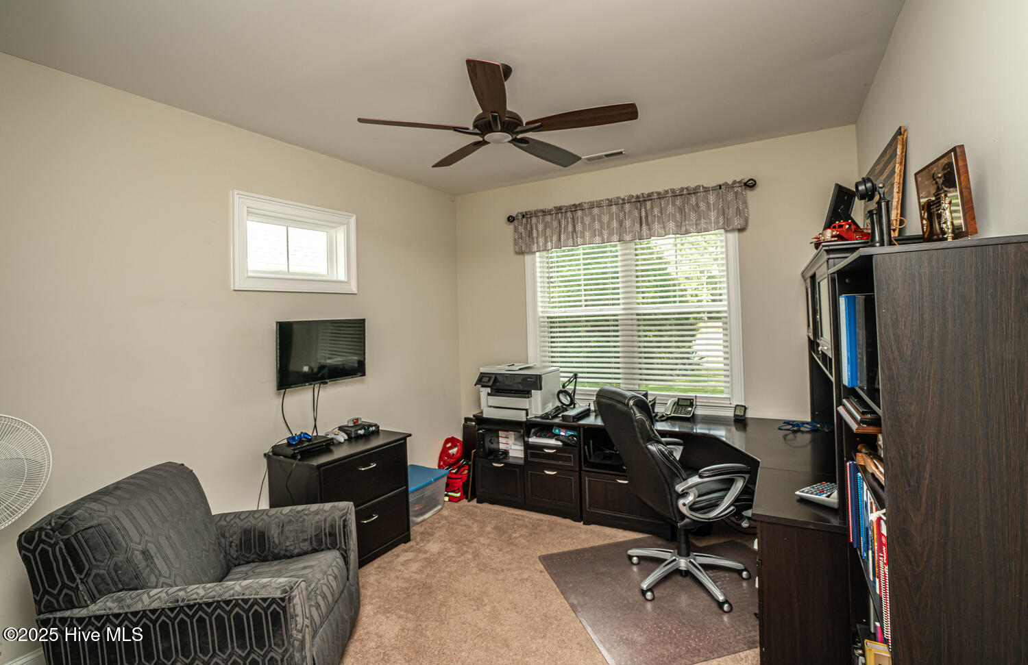 100558918 | Photo 31