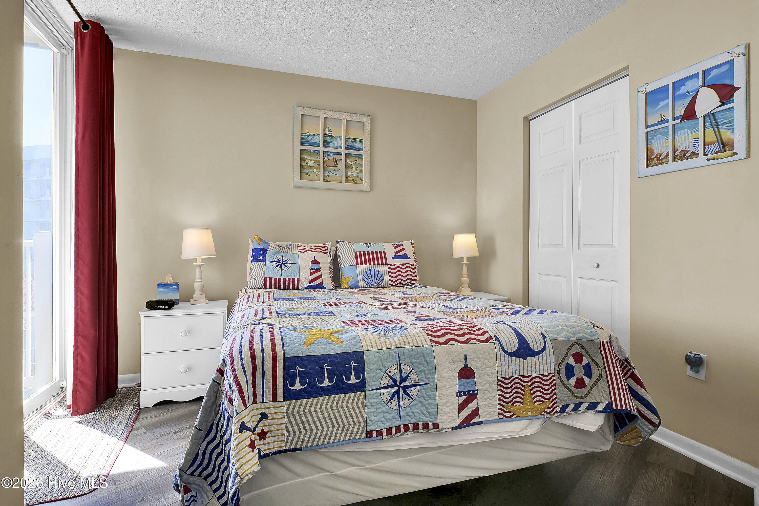 100550859 | Photo 20