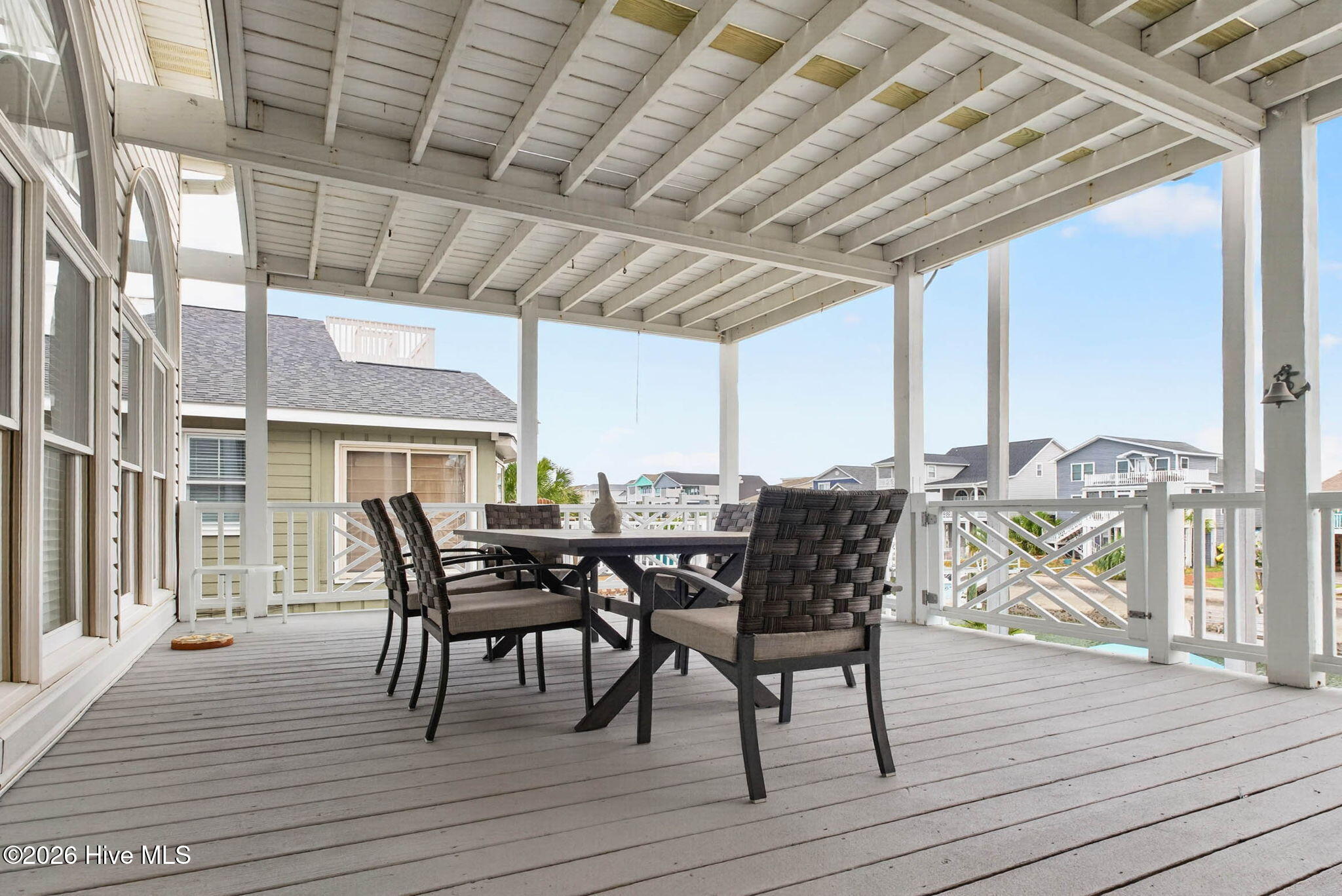 100570658 | Photo 24