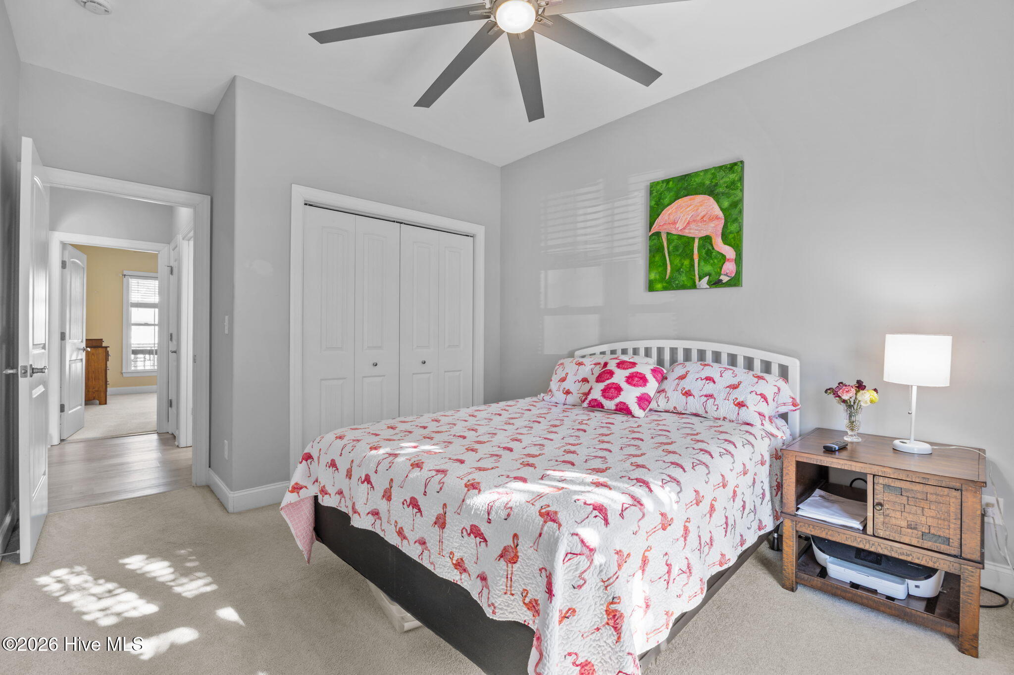 100548073 | Photo 26